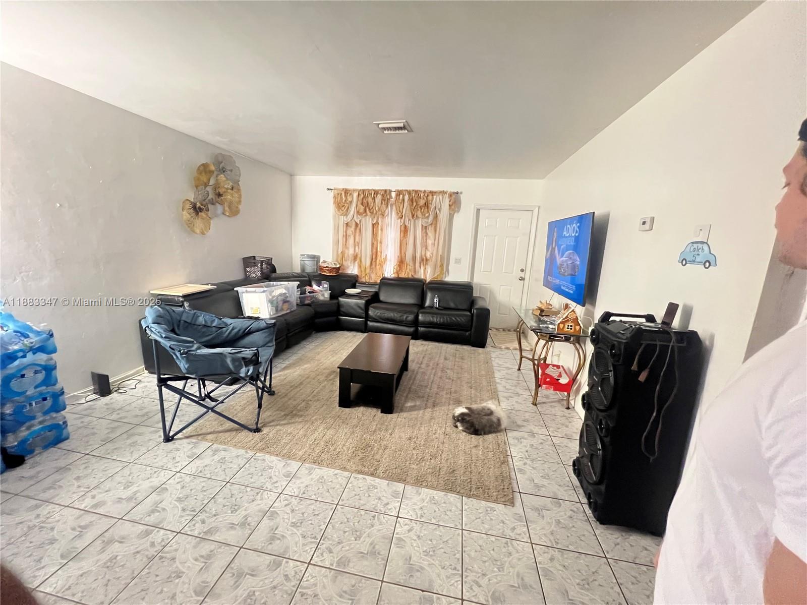 FLORAL HEIGHTS - Residential Income