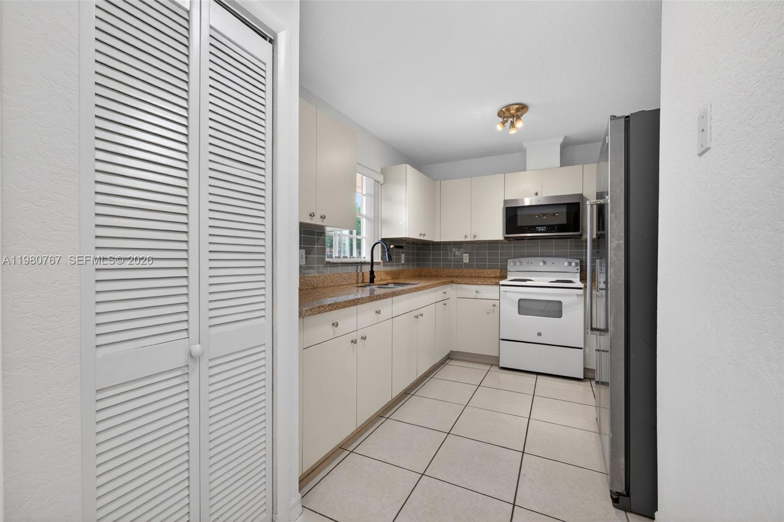 EVERGLADES SUGAR & LAND C - Residential