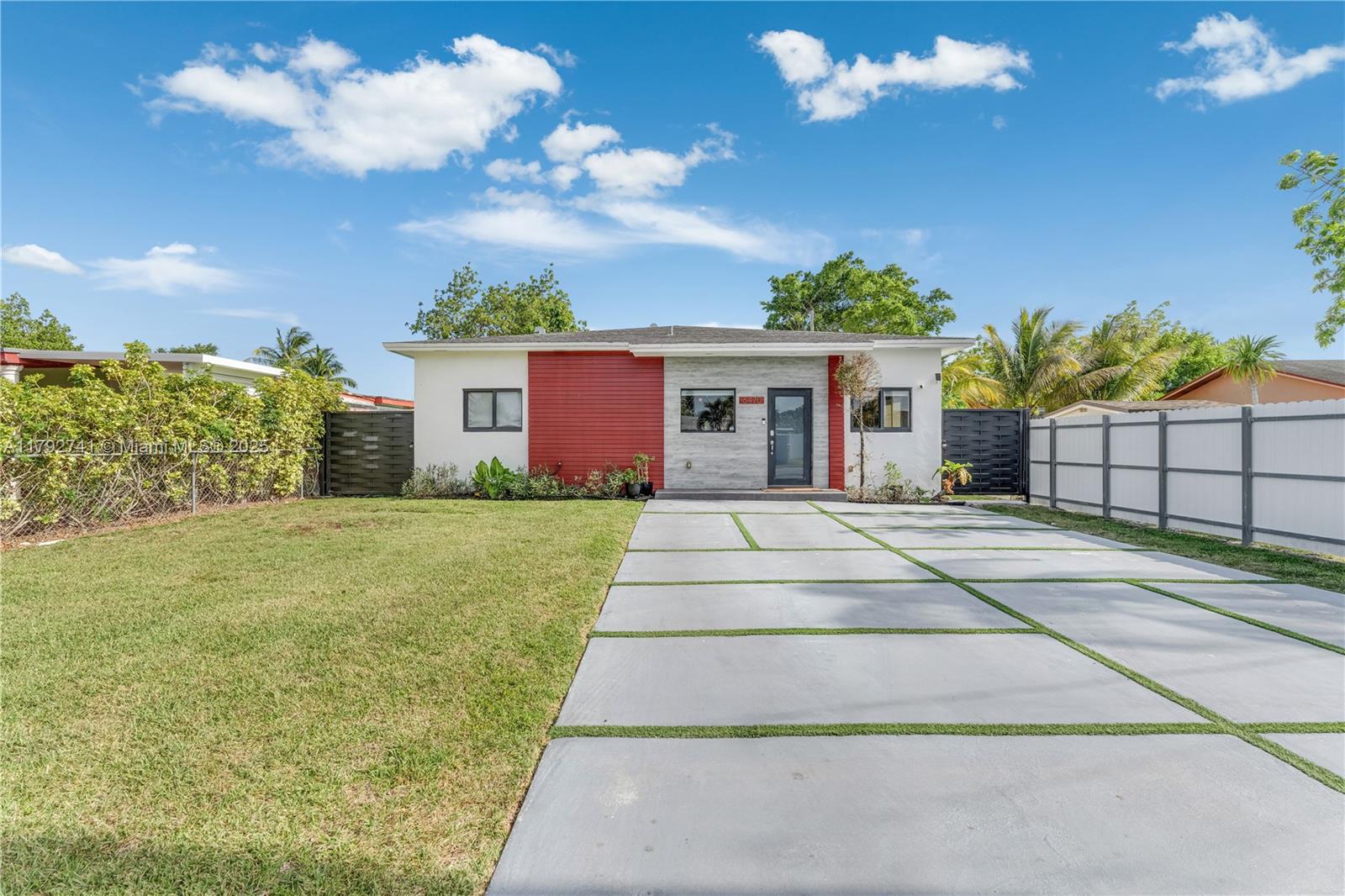 6470 SW 33rd Street