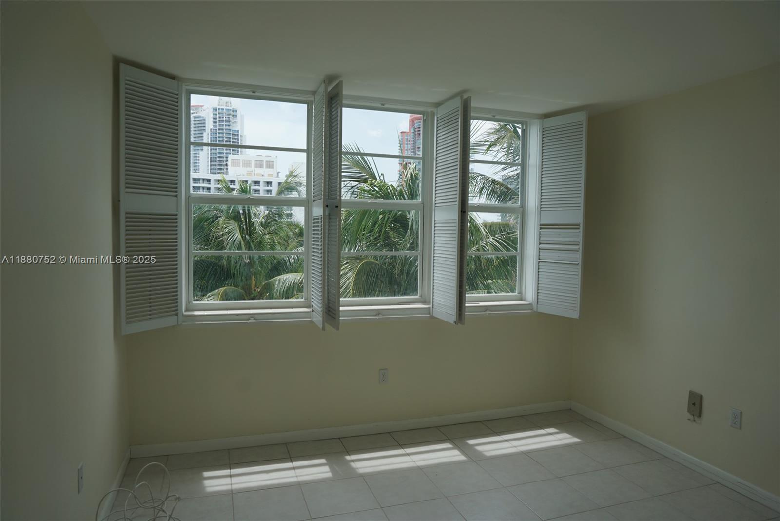 301 Ocean Dr 505