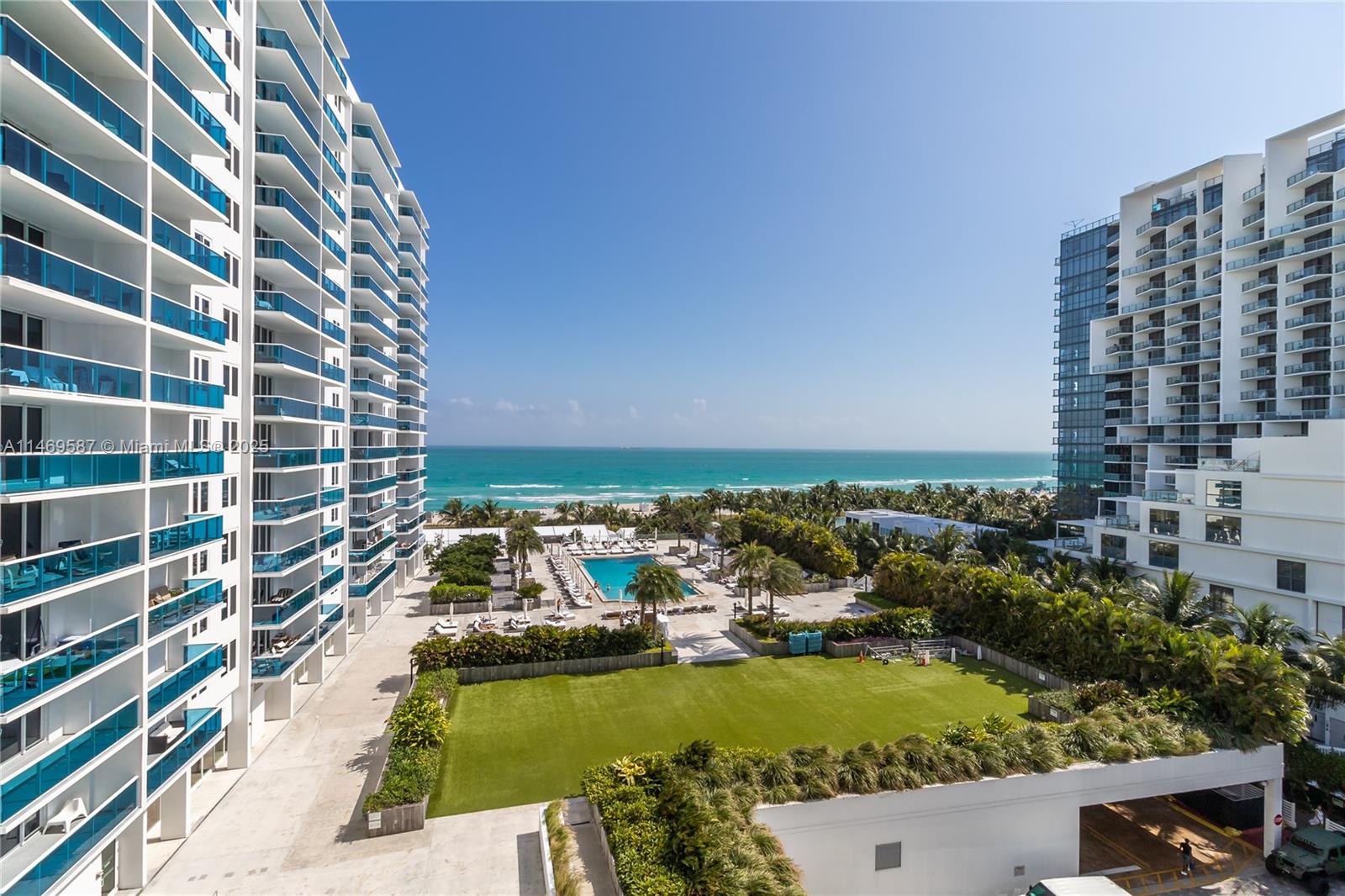 RONEY PALACE CONDO - Residential