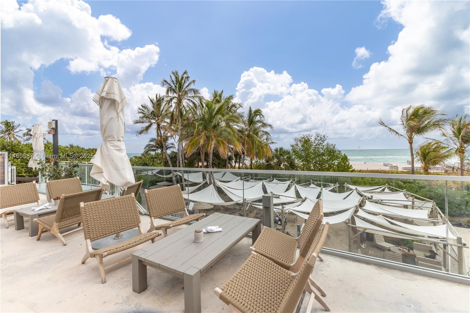 RONEY PALACE CONDO - Residential