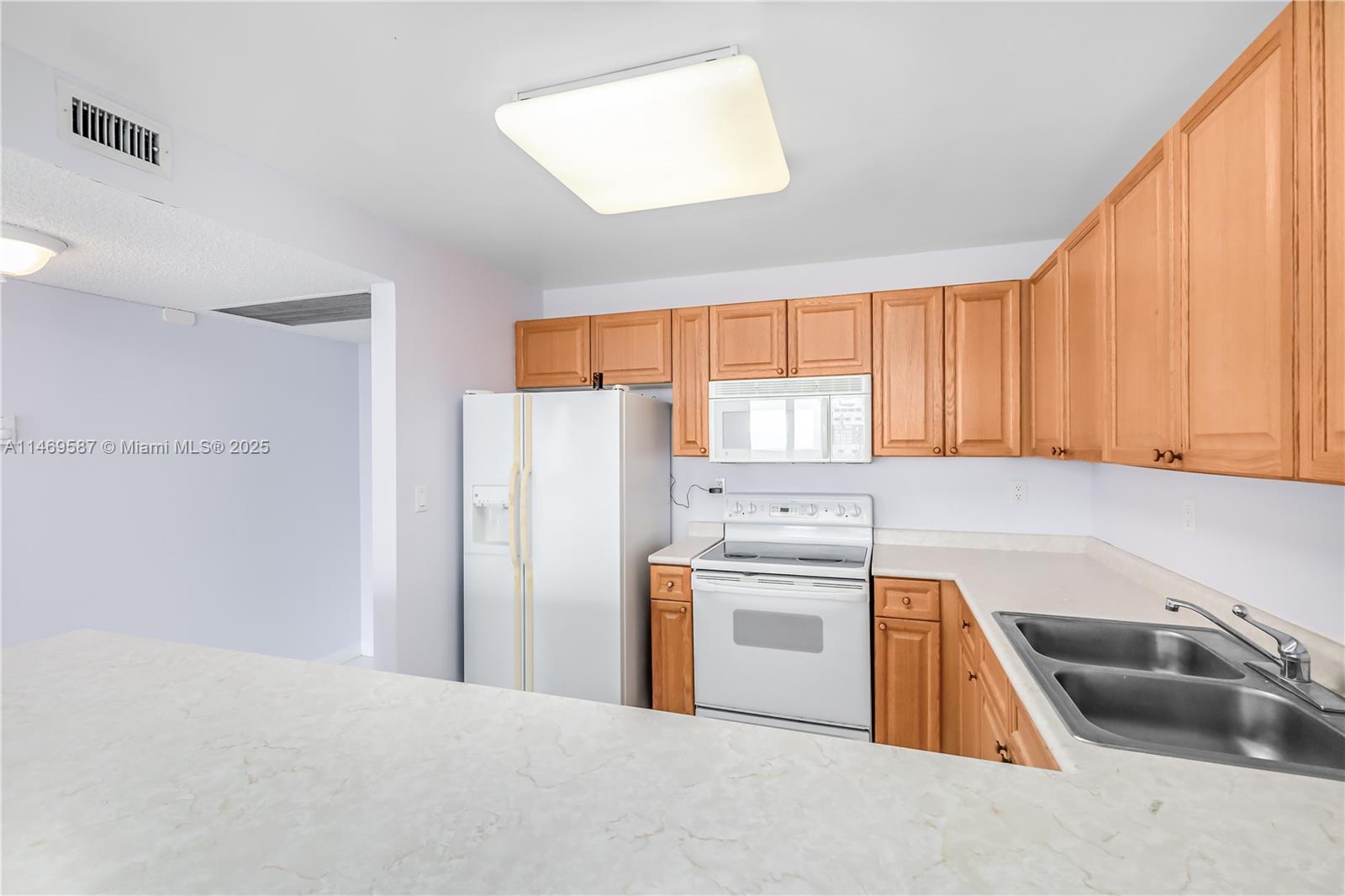 RONEY PALACE CONDO - Residential