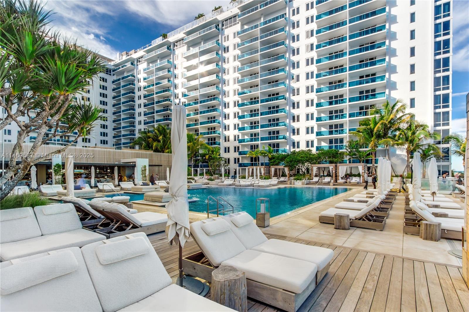 RONEY PALACE CONDO - Residential
