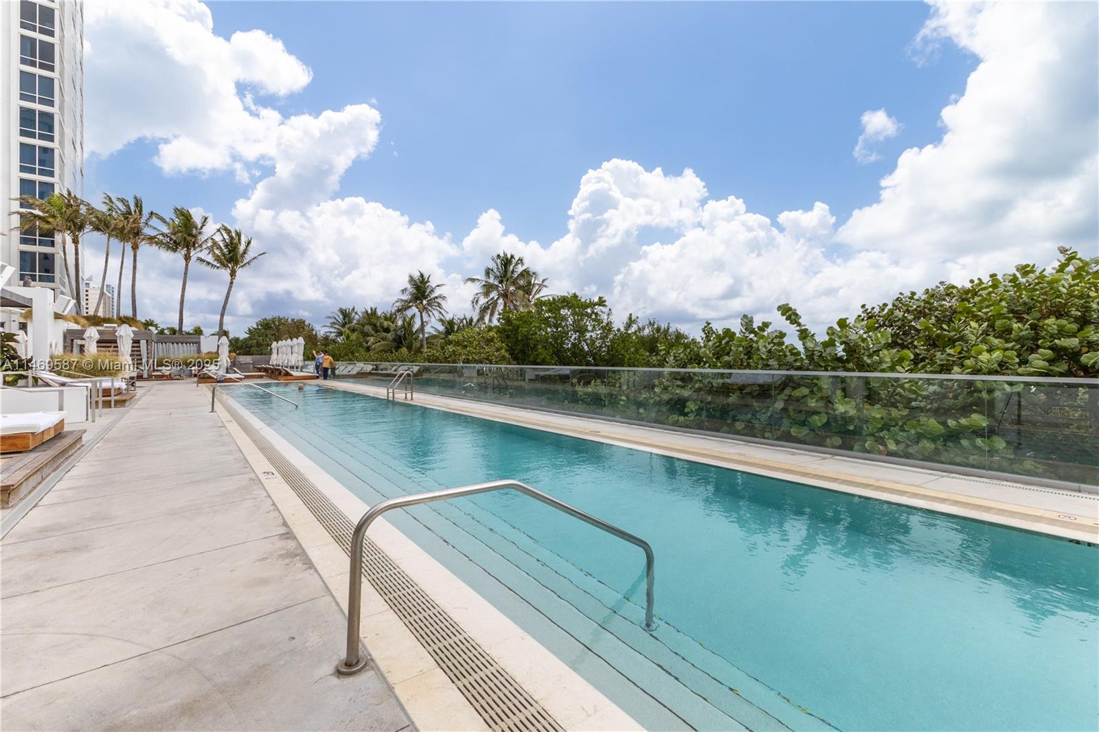 RONEY PALACE CONDO - Residential