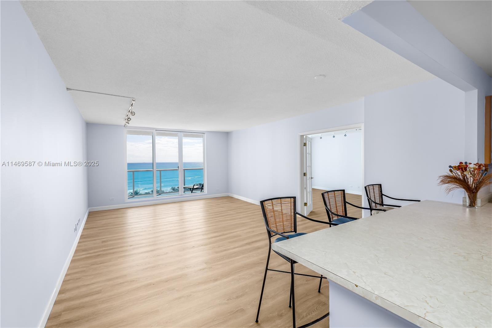 RONEY PALACE CONDO - Residential