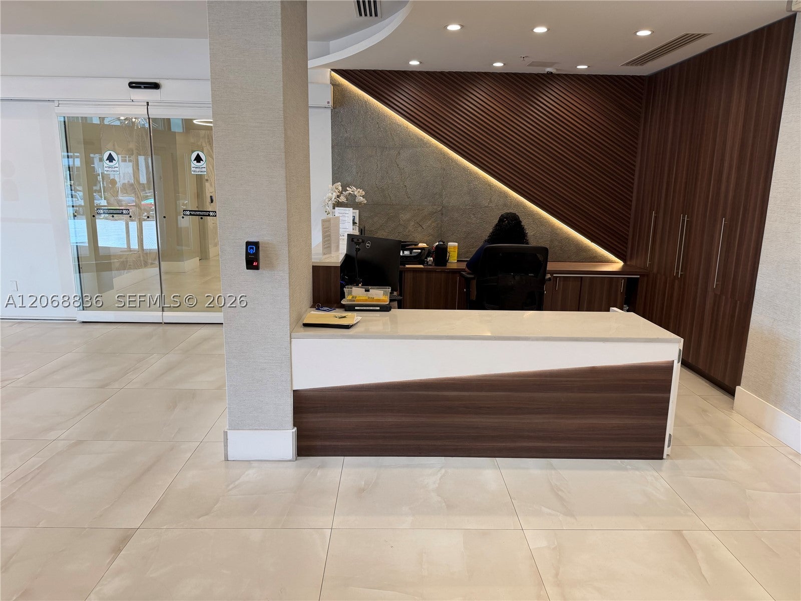 3001 S Ocean Dr 421