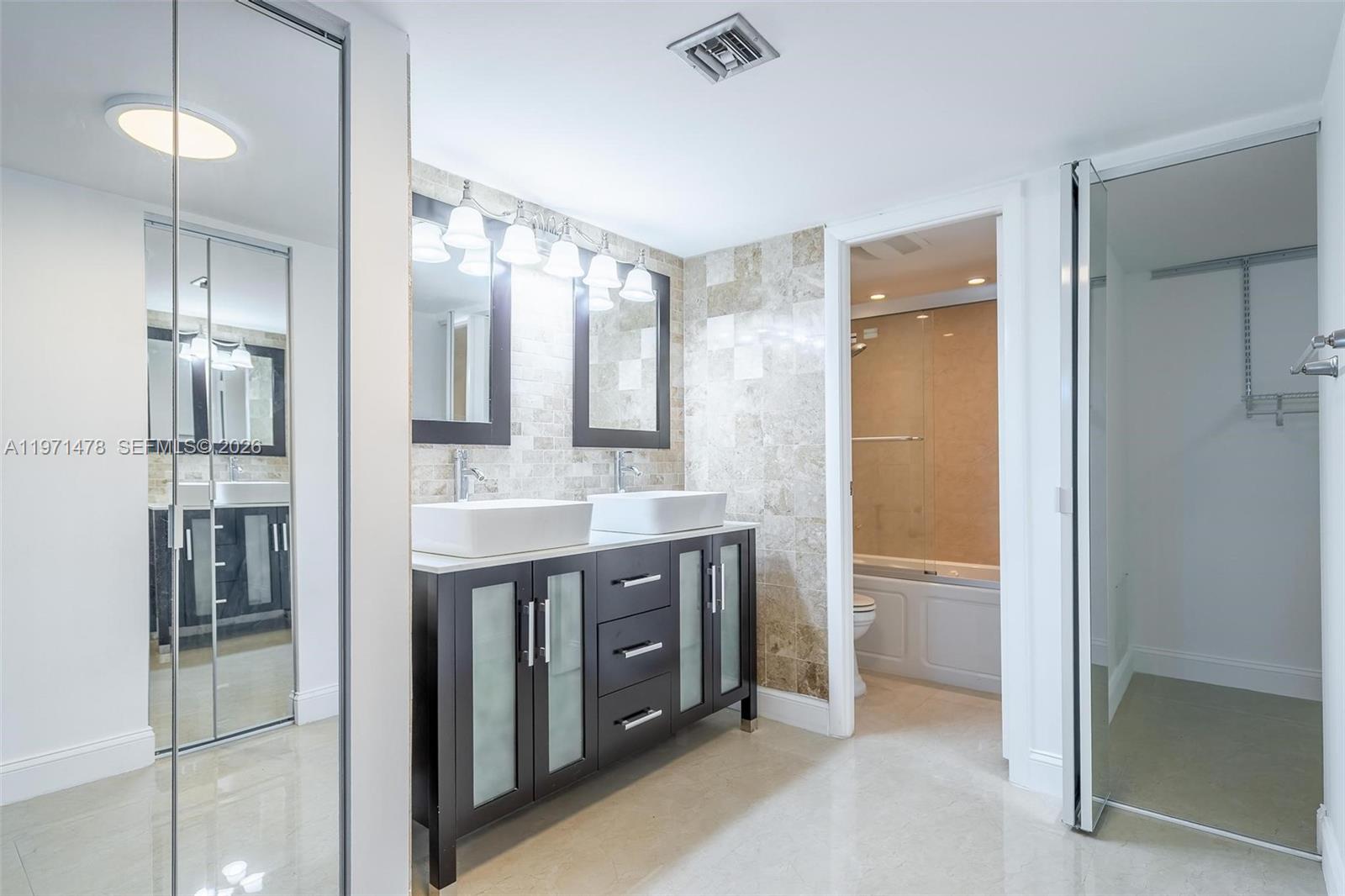 CORONADO CONDO- TOWER II - Residential Lease