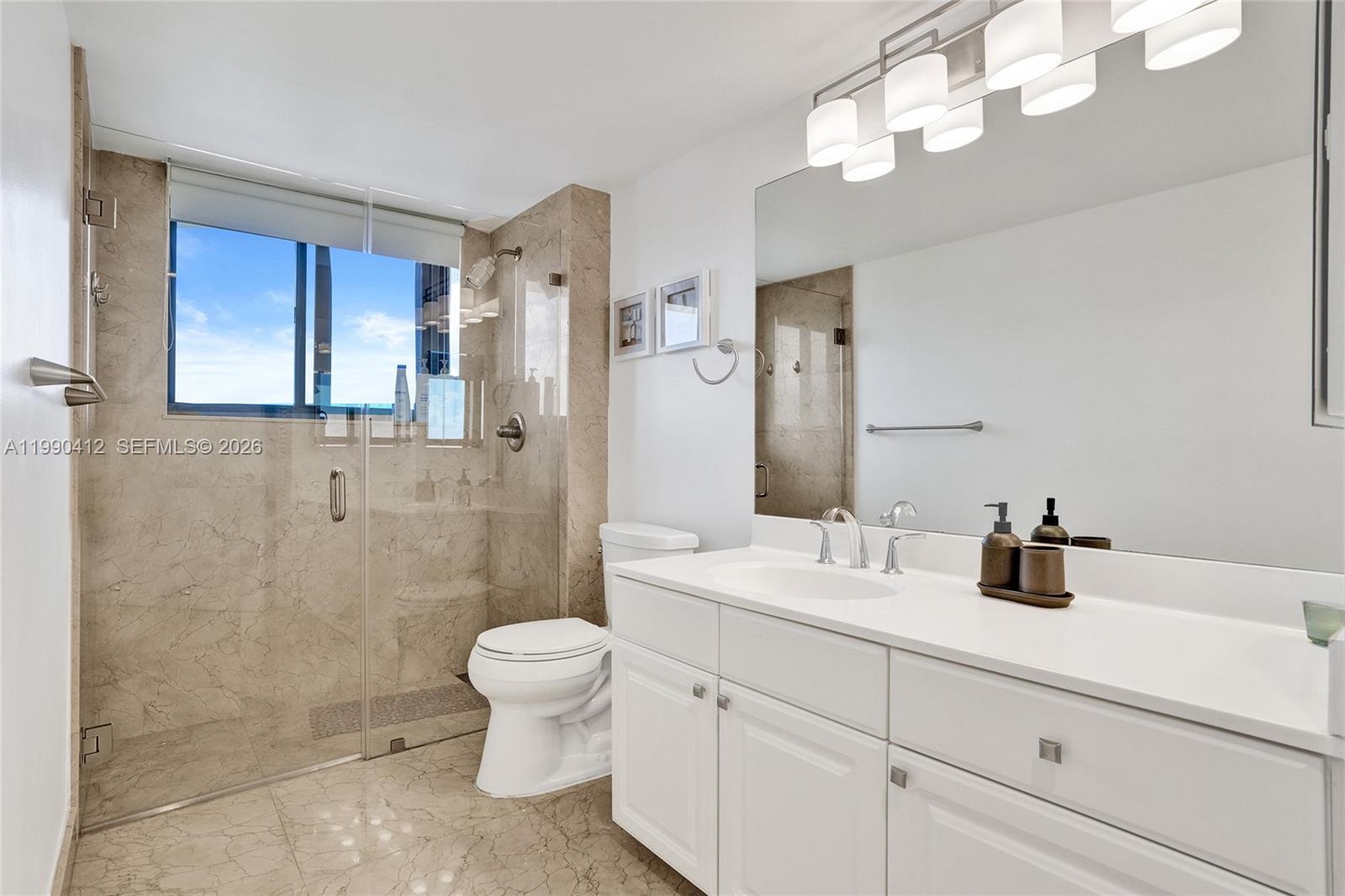 HARBOR TWS AT THE WATERWA - Residential