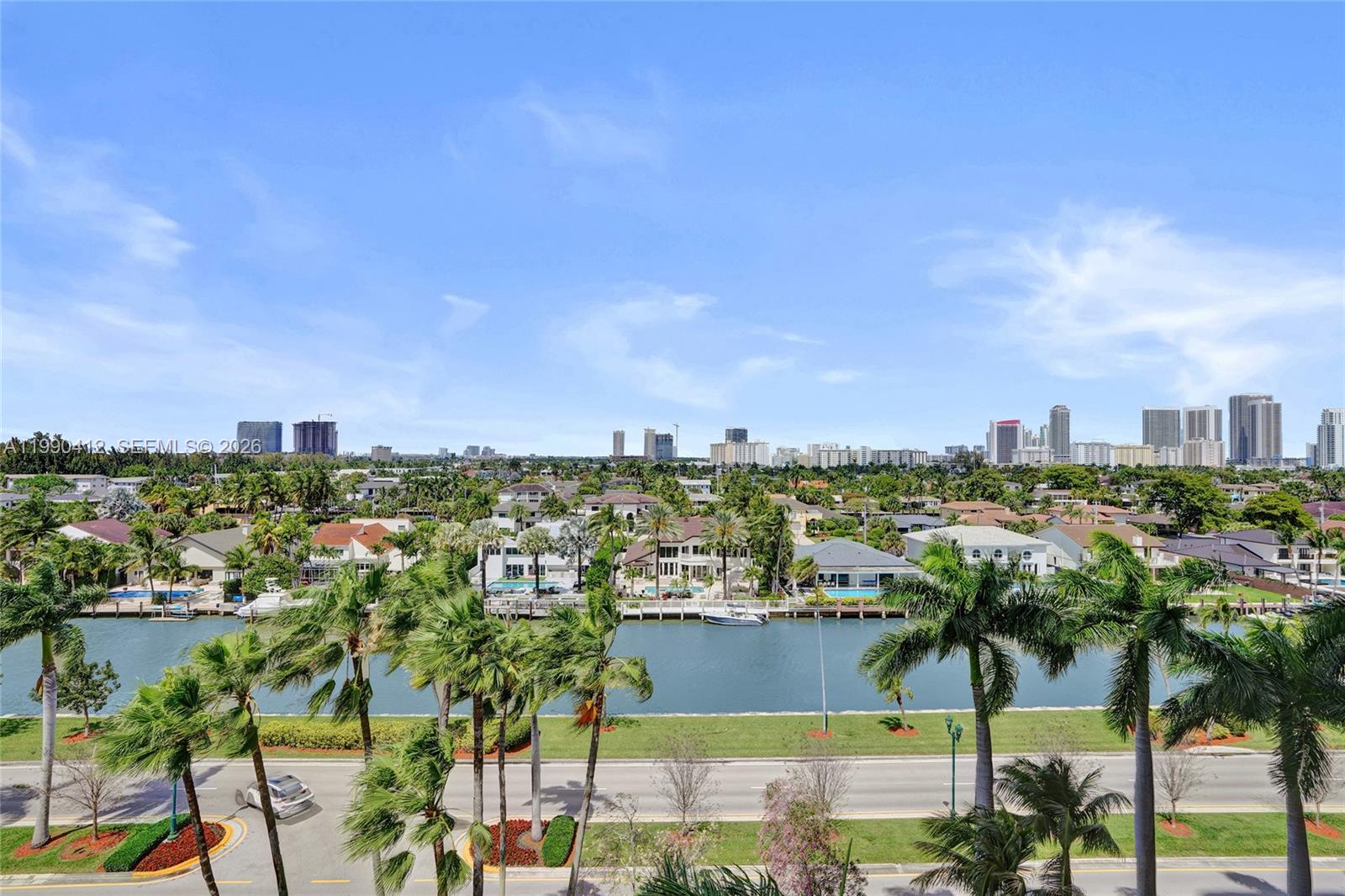 HARBOR TWS AT THE WATERWA - Residential