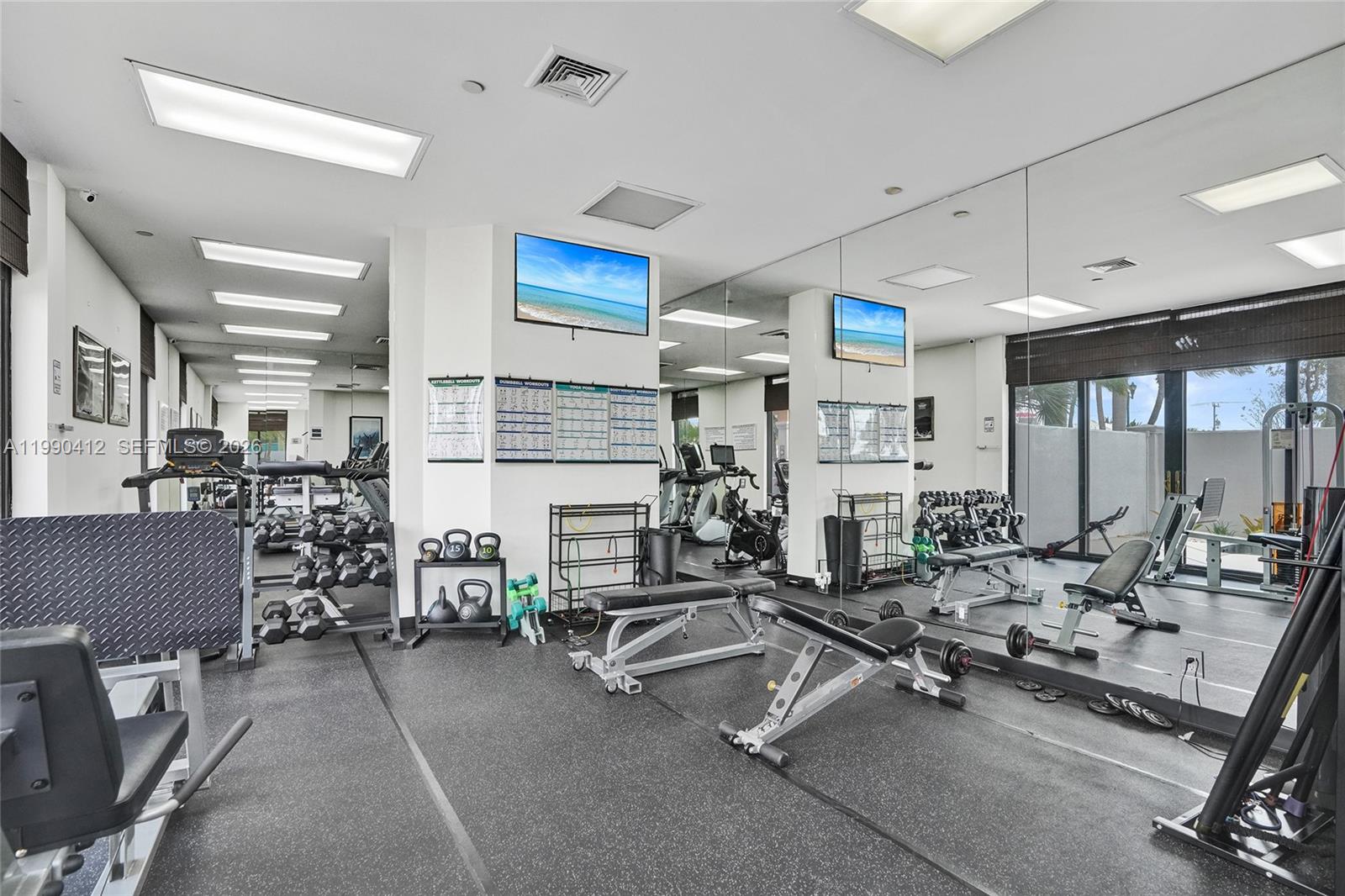 HARBOR TWS AT THE WATERWA - Residential