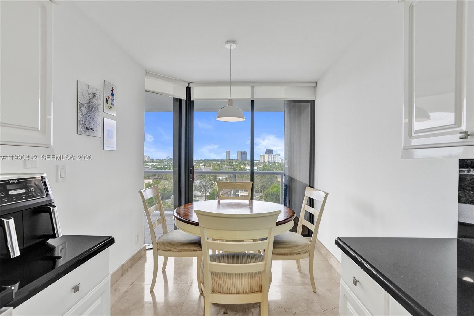 HARBOR TWS AT THE WATERWA - Residential