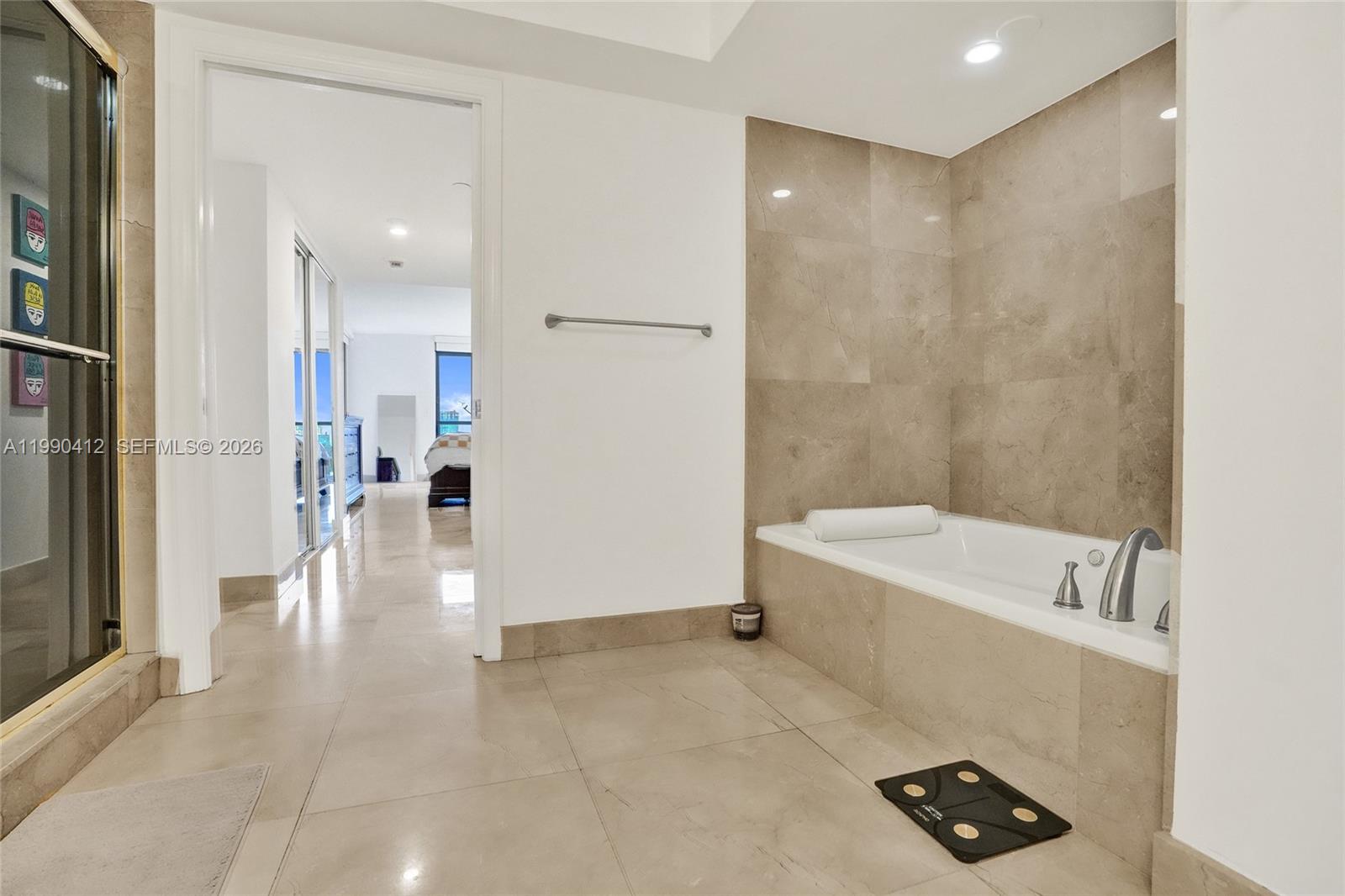 HARBOR TWS AT THE WATERWA - Residential