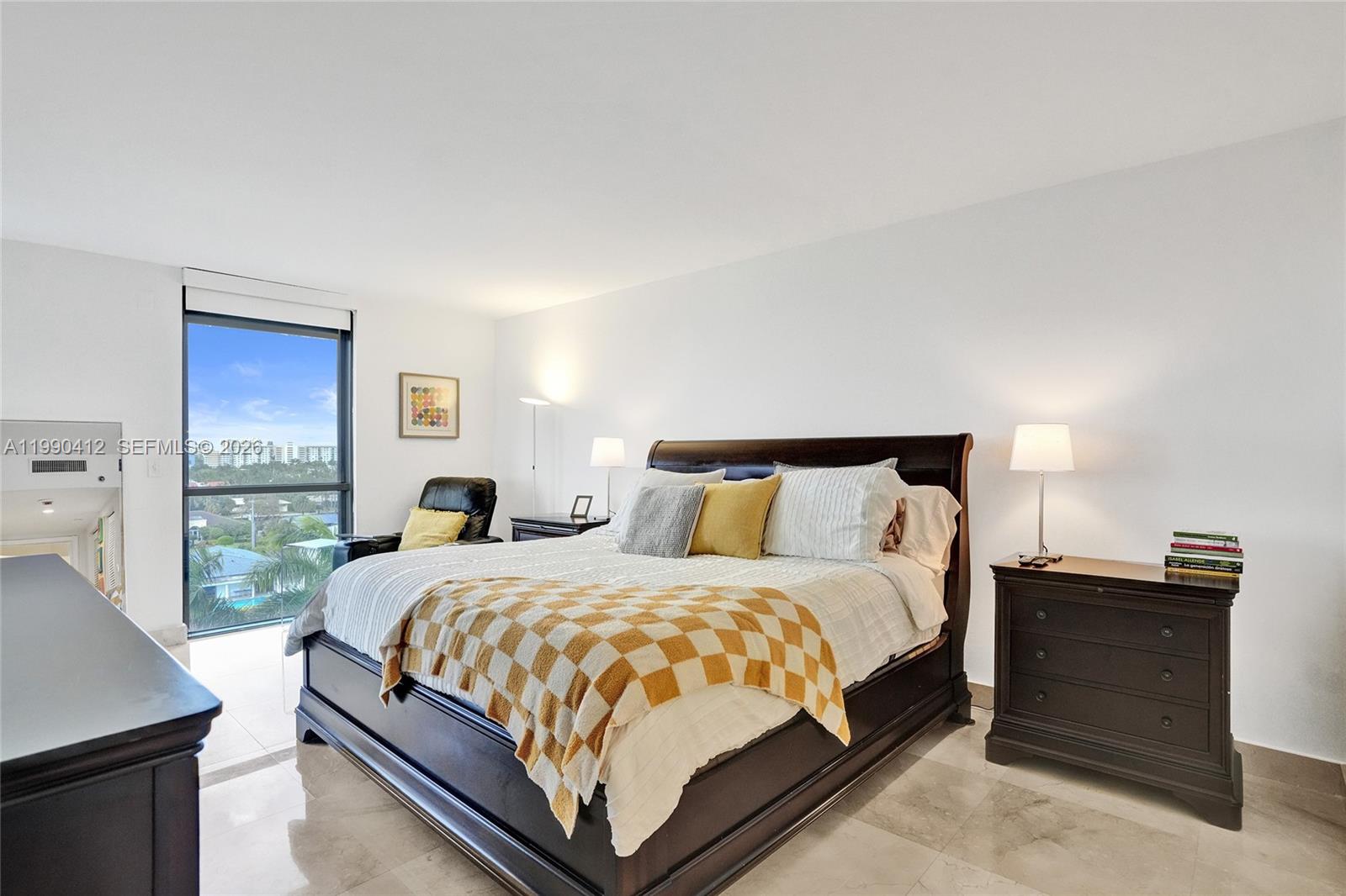 HARBOR TWS AT THE WATERWA - Residential