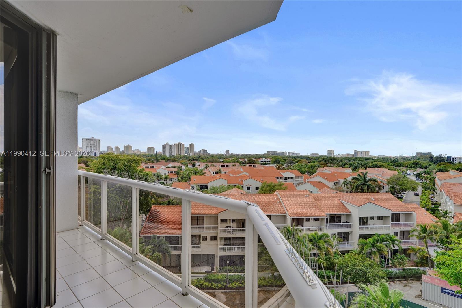 HARBOR TWS AT THE WATERWA - Residential