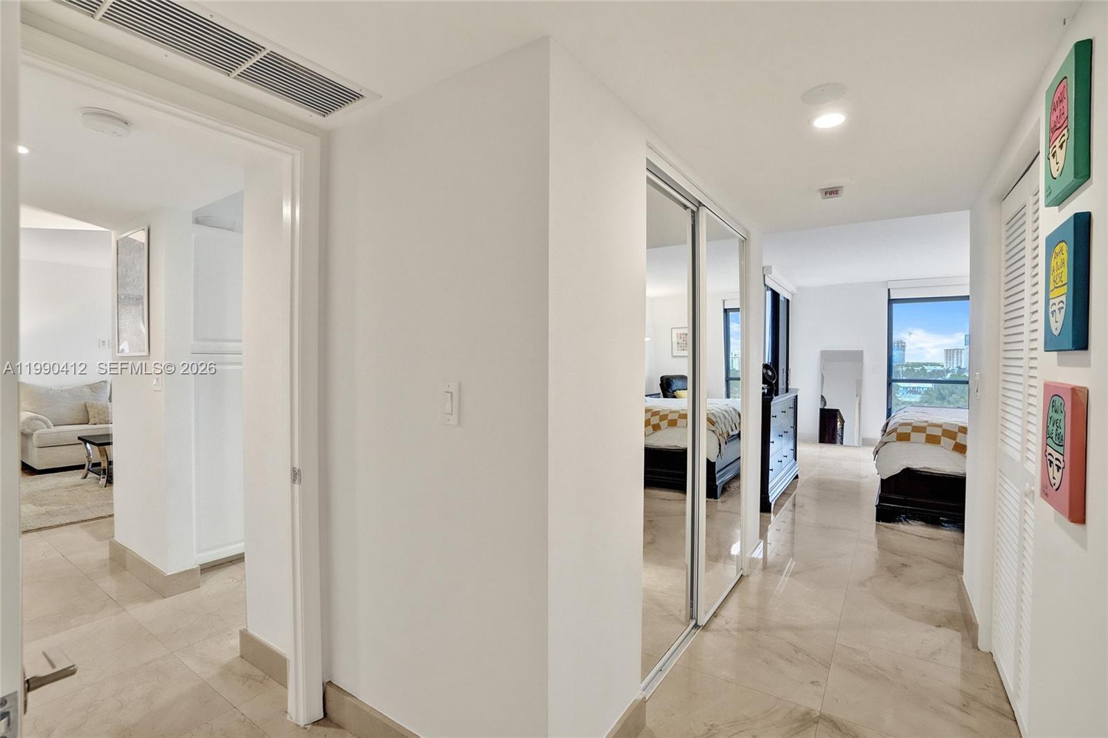 HARBOR TWS AT THE WATERWA - Residential