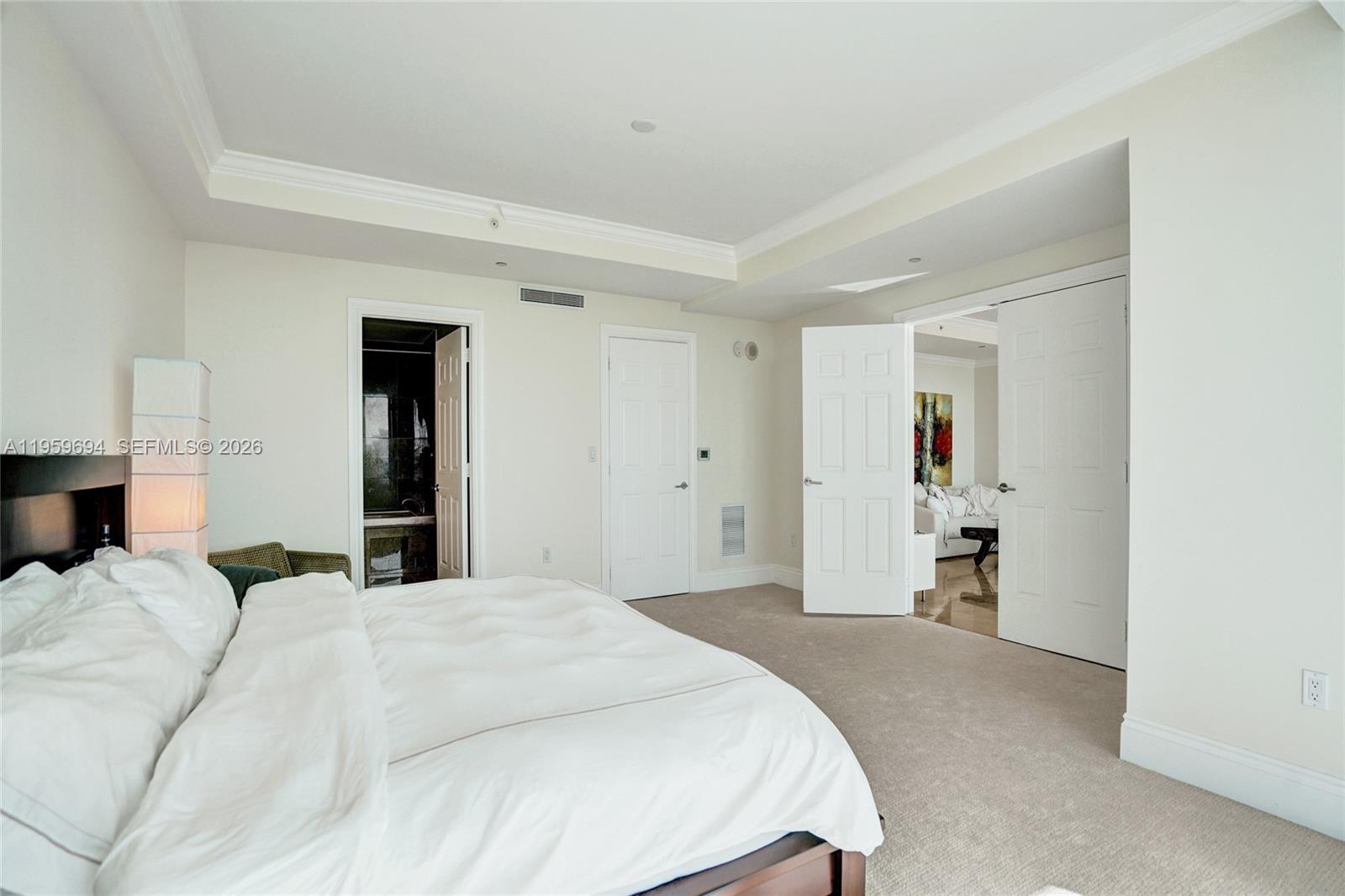 CASTILLO GRAND RESIDENCES - Residential