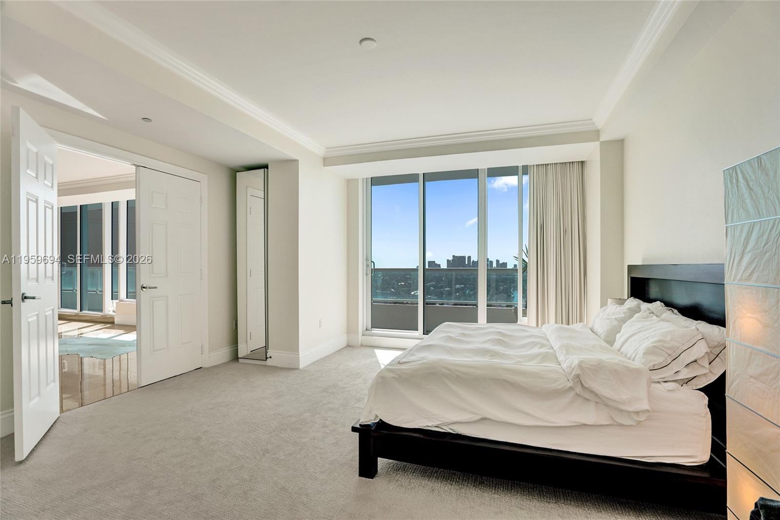 CASTILLO GRAND RESIDENCES - Residential