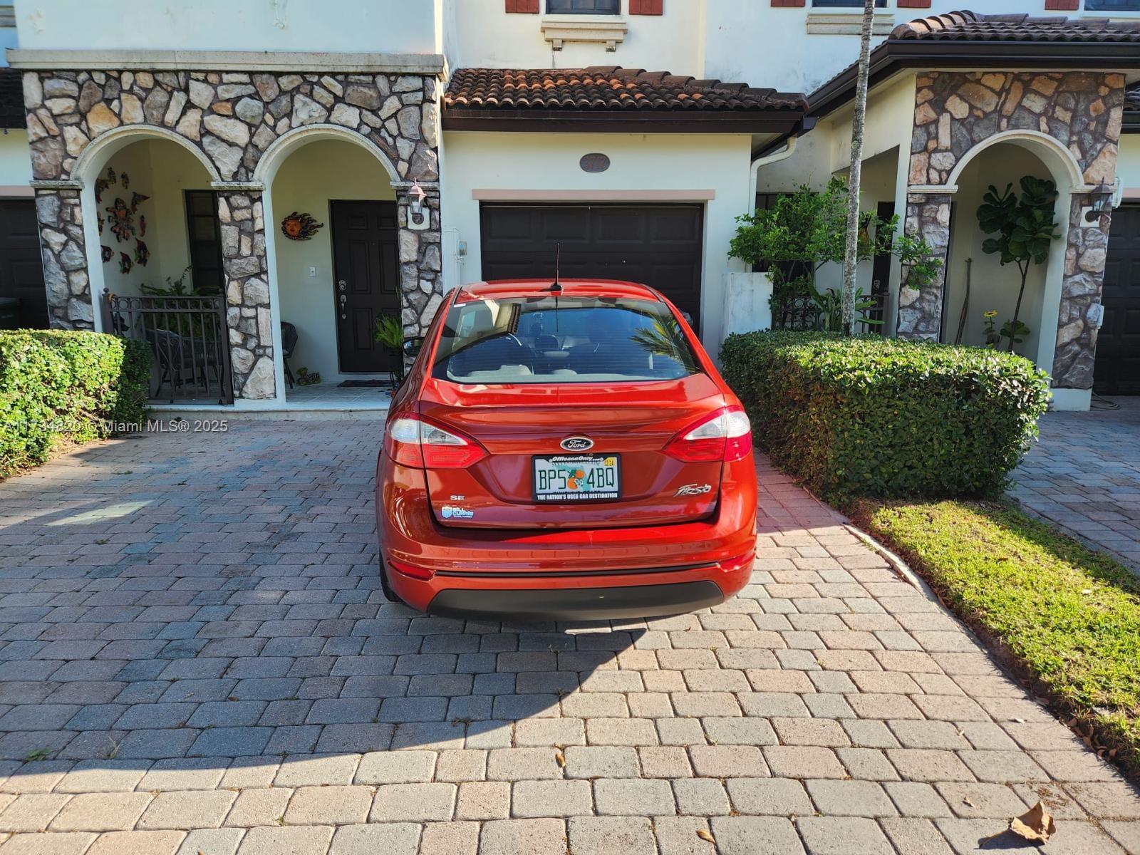 Property for Sale at 3717 Ne 4th St 3717, Homestead, Miami-Dade County, Florida - Bedrooms: 4 
Bathrooms: 4  - $409,000