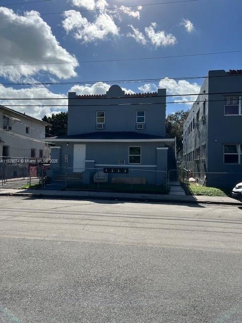 922 NW 2nd St 1