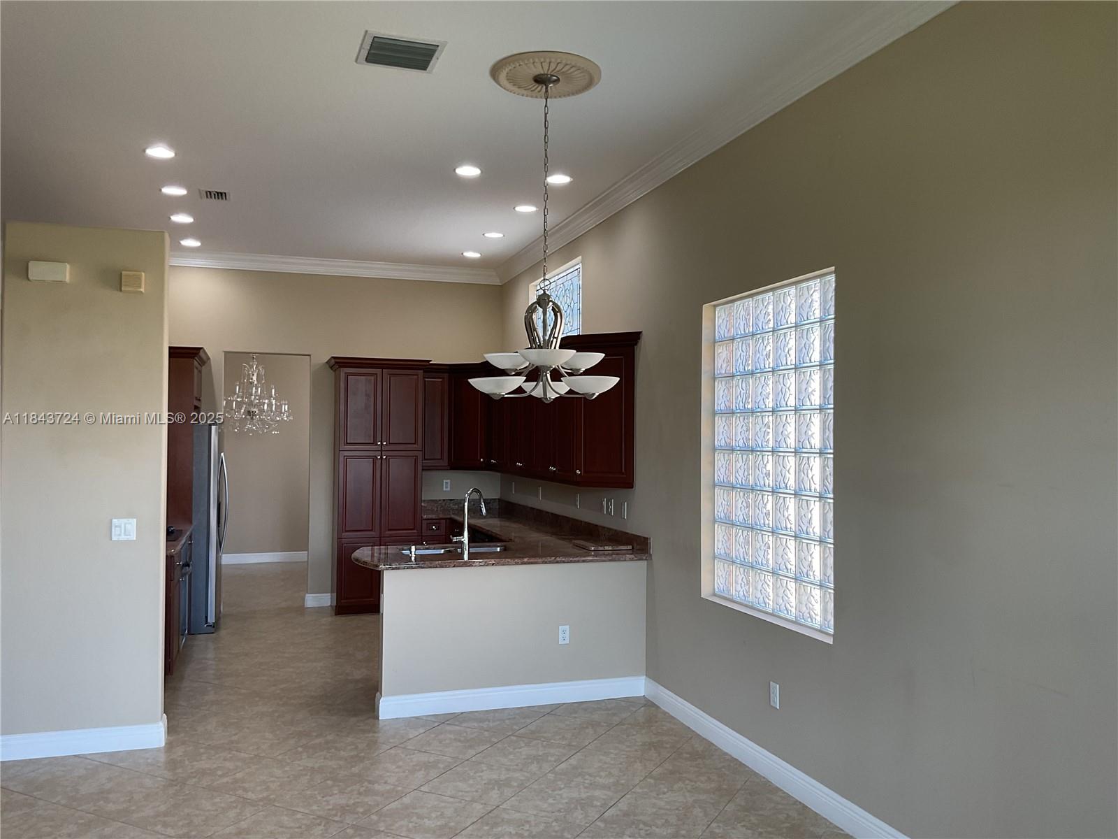 BUENA VIDA - Residential Lease