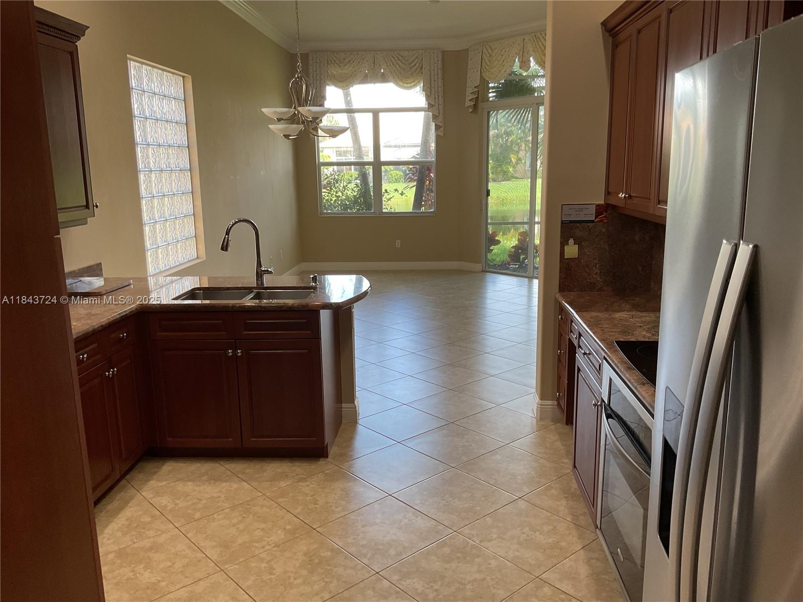 BUENA VIDA - Residential Lease