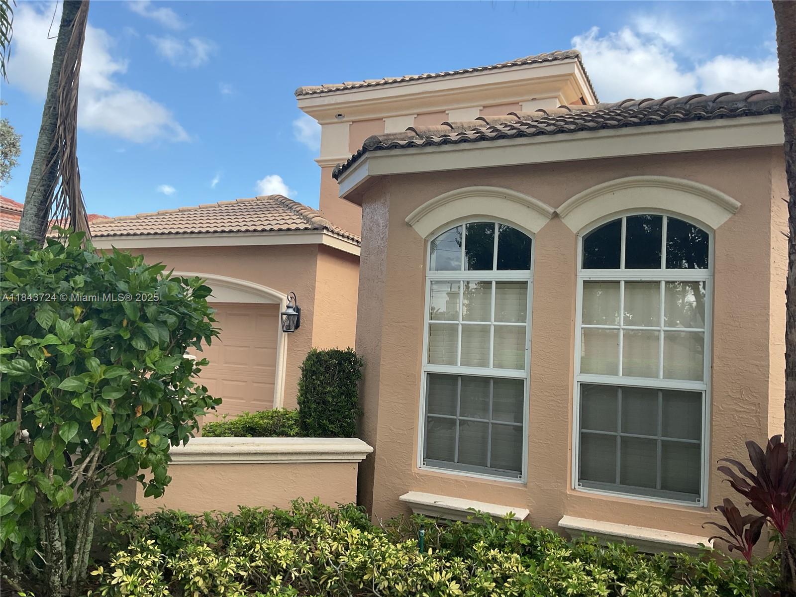 BUENA VIDA - Residential Lease