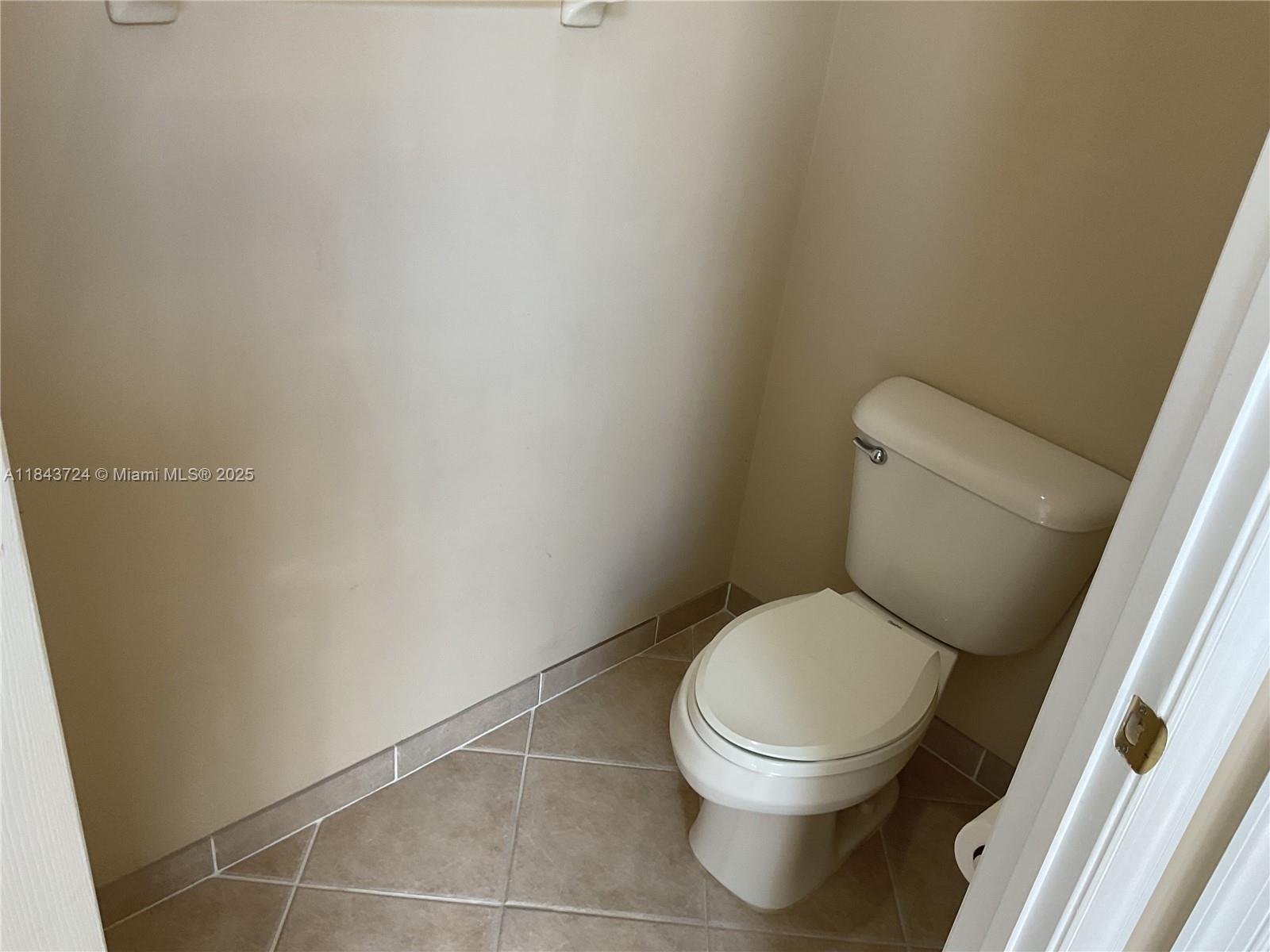 BUENA VIDA - Residential Lease