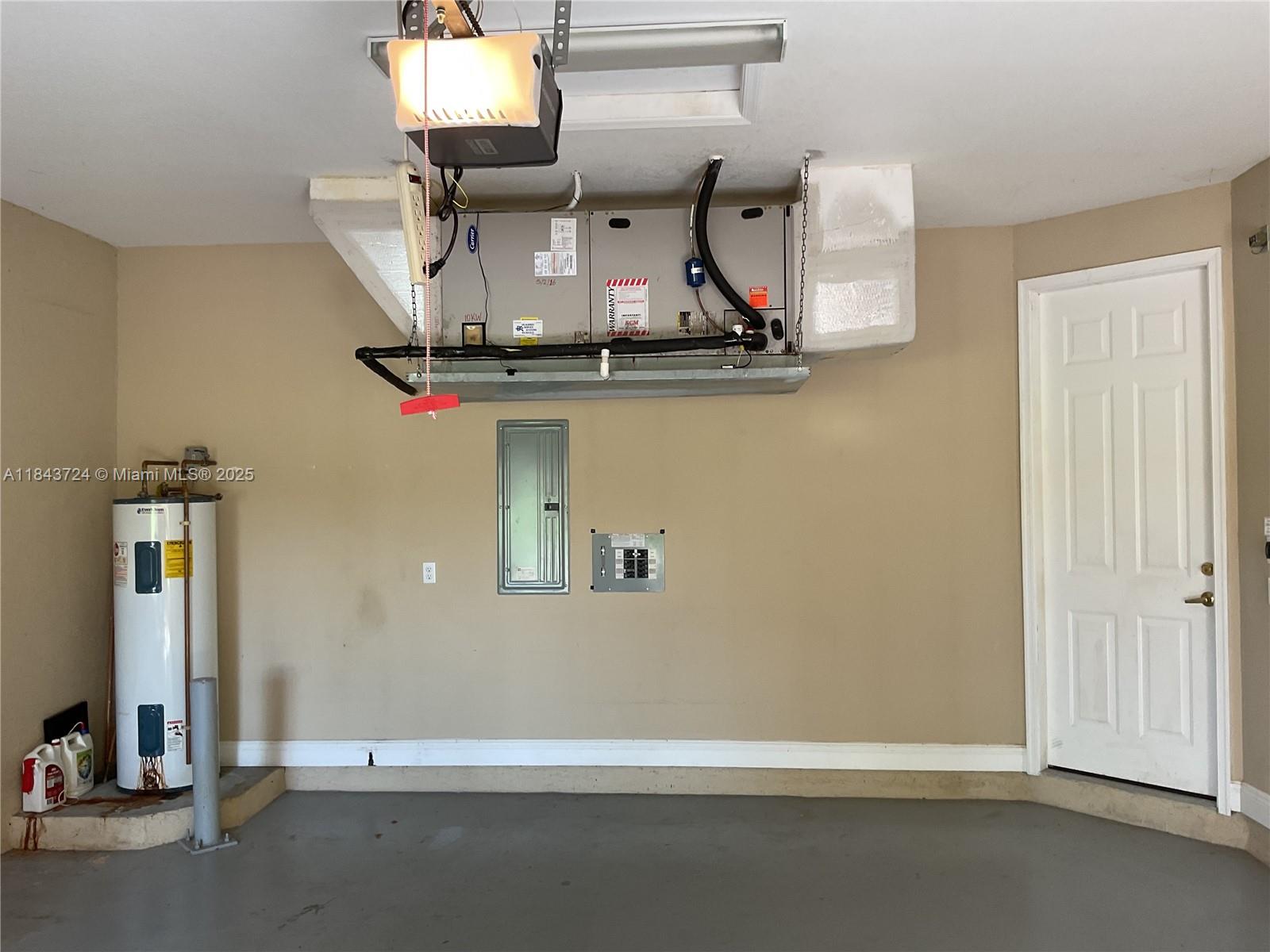 BUENA VIDA - Residential Lease