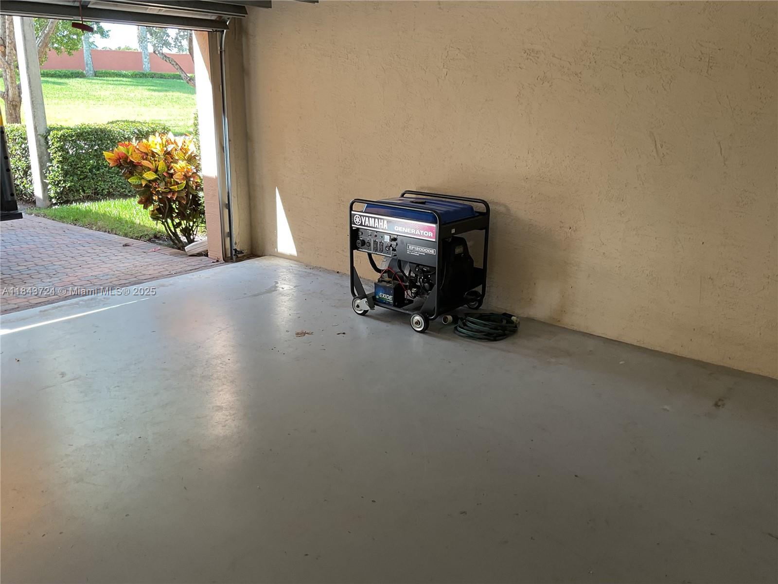 BUENA VIDA - Residential Lease