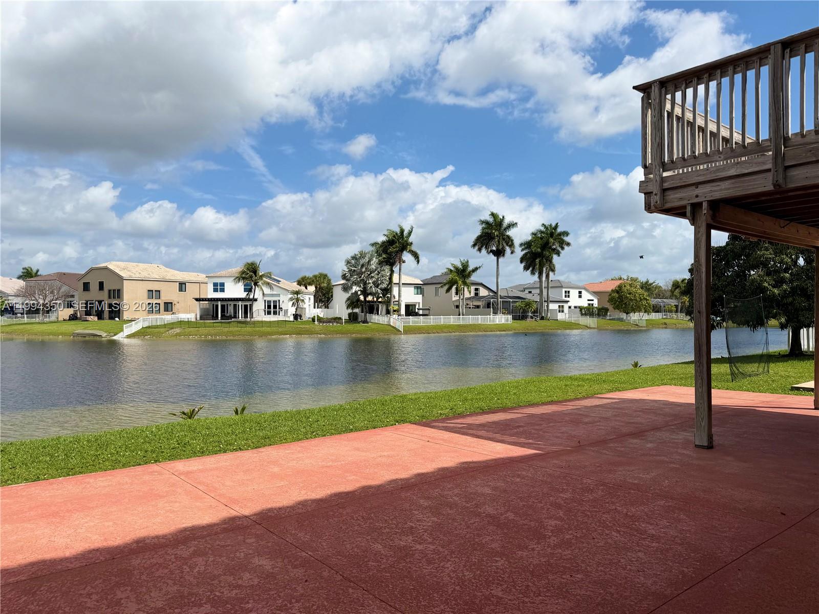 TOWNGATE - Residential