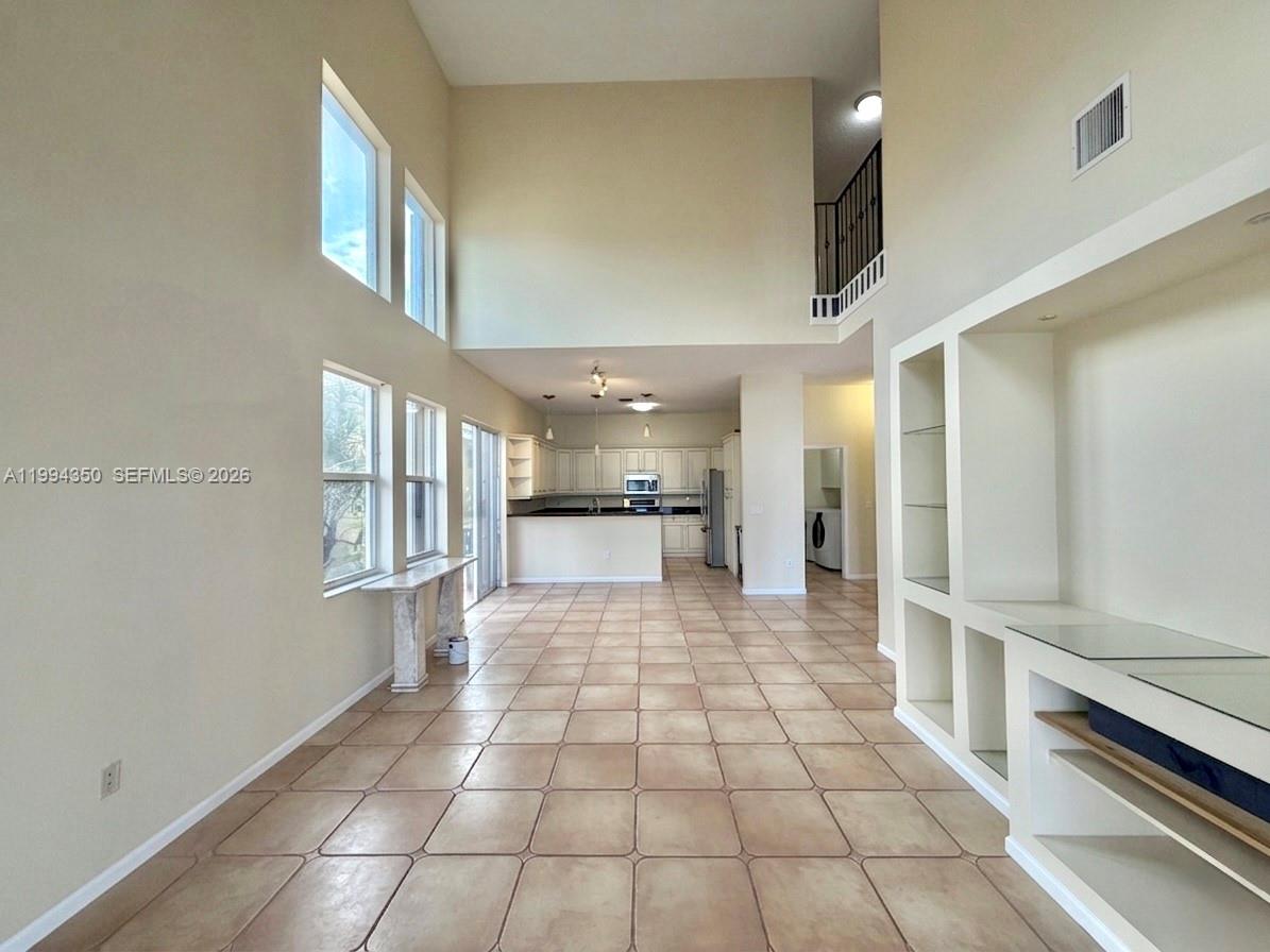 TOWNGATE - Residential