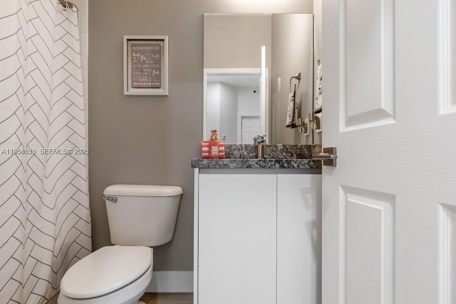 BANYAN BAY CONDO - Residential