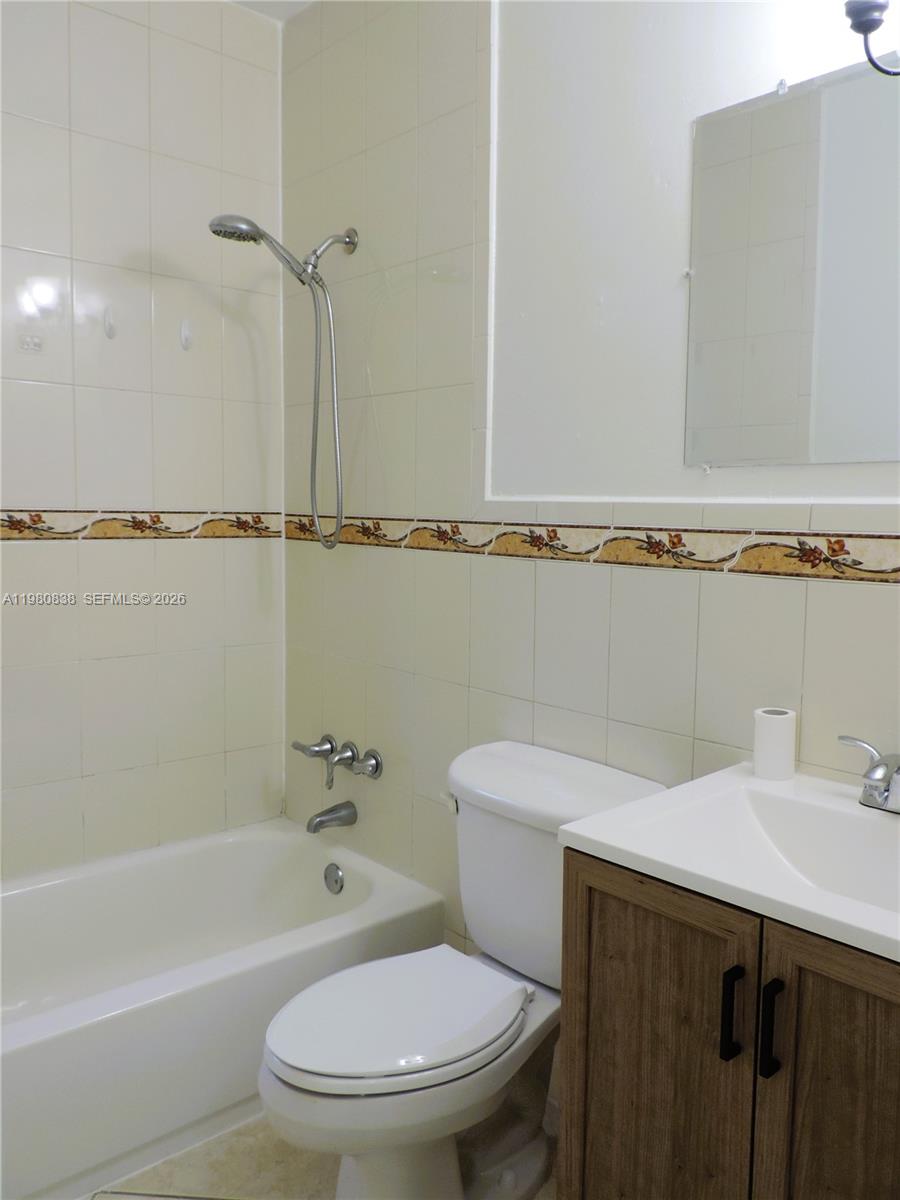 THE PINES - Residential Lease