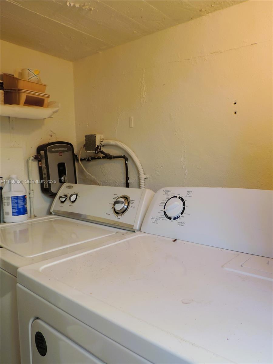 THE PINES - Residential Lease