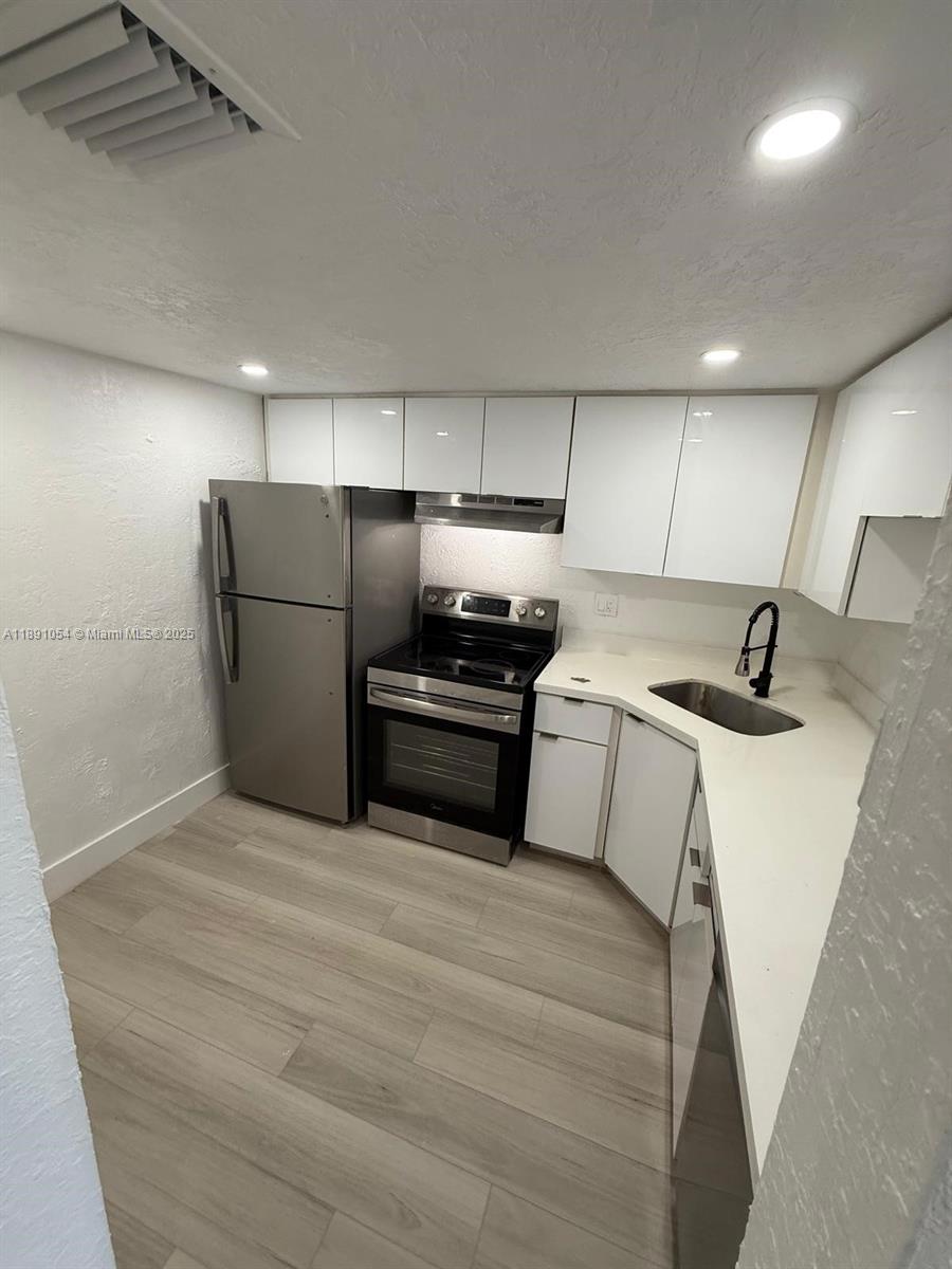 SUNRISE TOWNE PREFERRED 3 - Residential