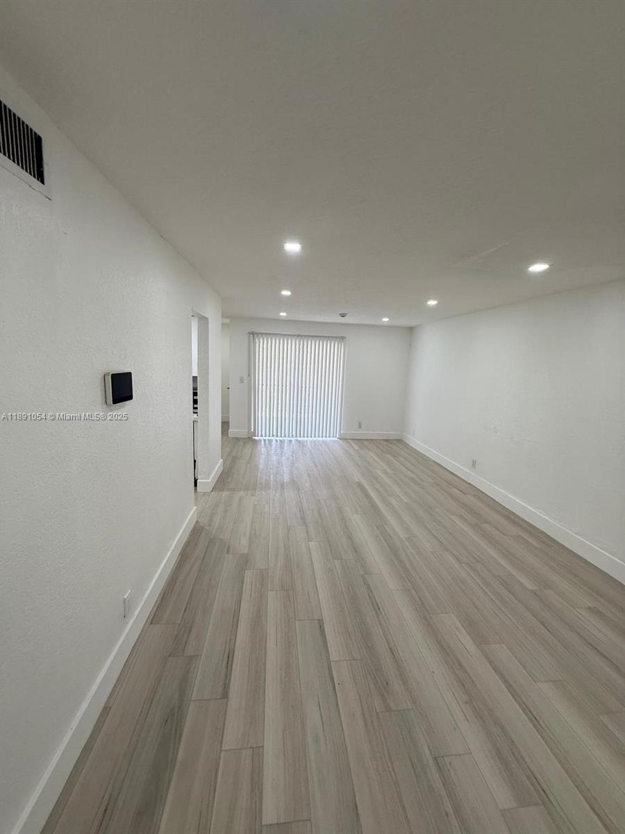 SUNRISE TOWNE PREFERRED 3 - Residential