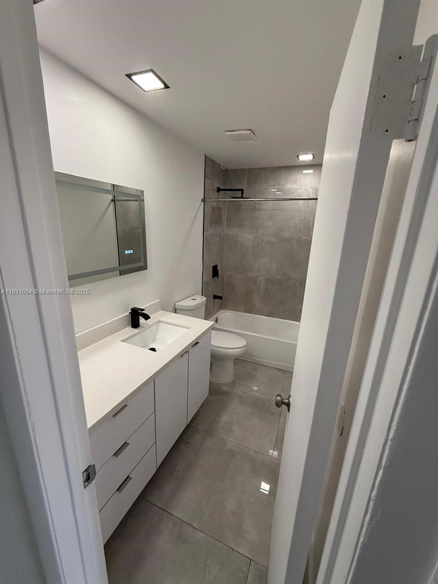 SUNRISE TOWNE PREFERRED 3 - Residential