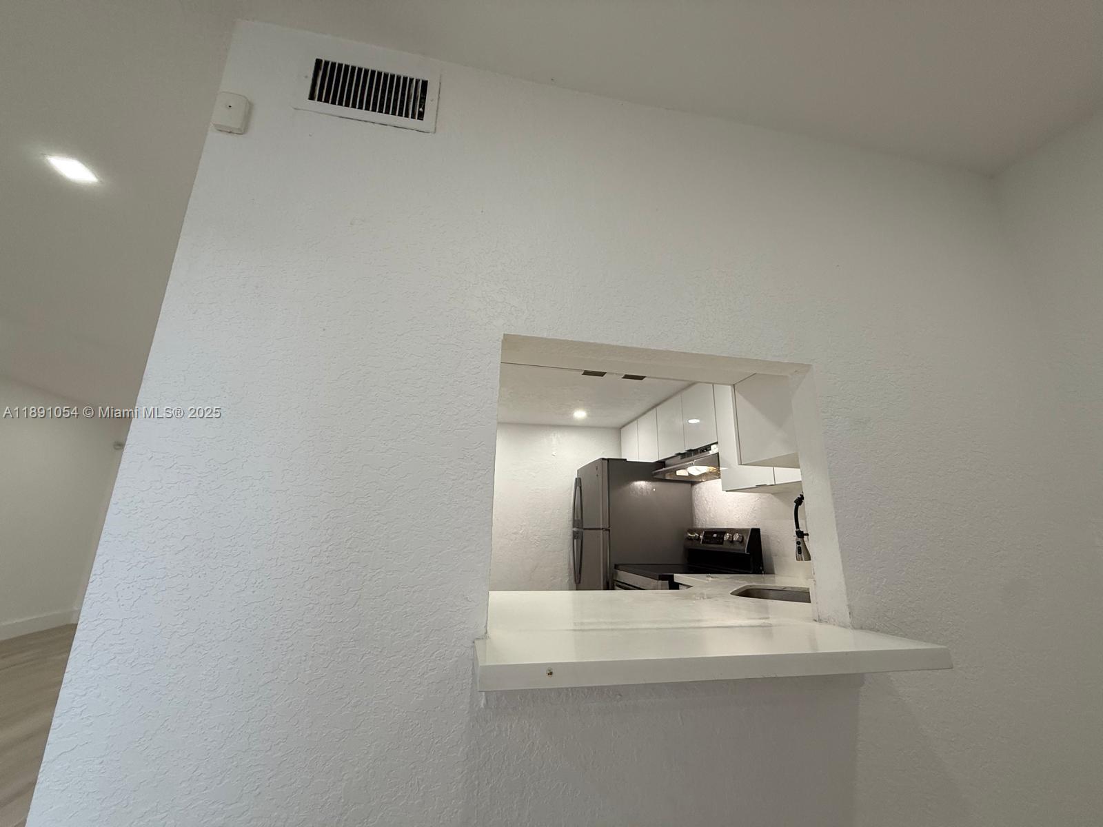 SUNRISE TOWNE PREFERRED 3 - Residential