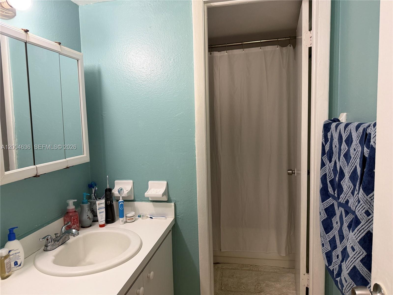 LANCASTER CONDO - Residential