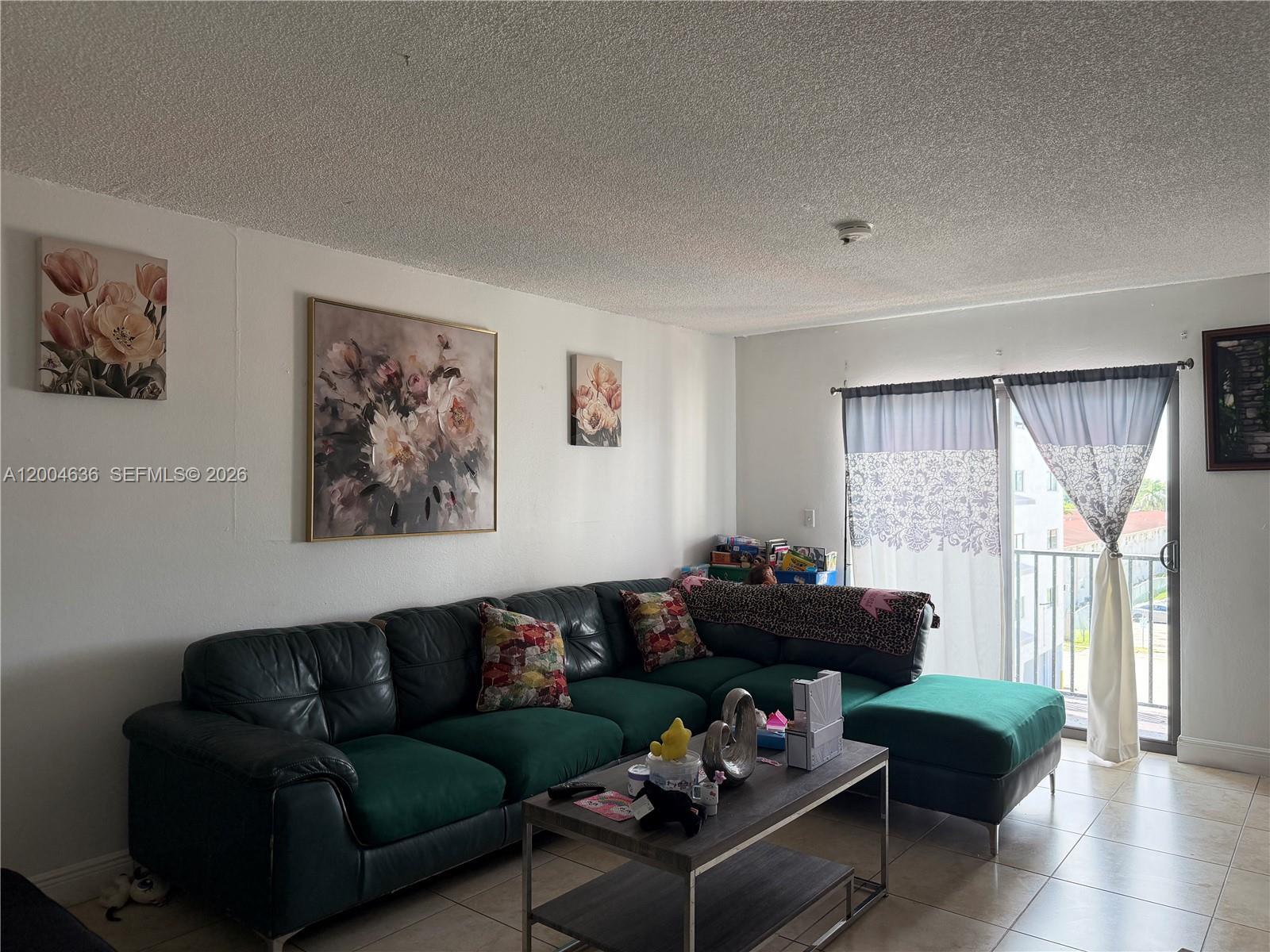 LANCASTER CONDO - Residential