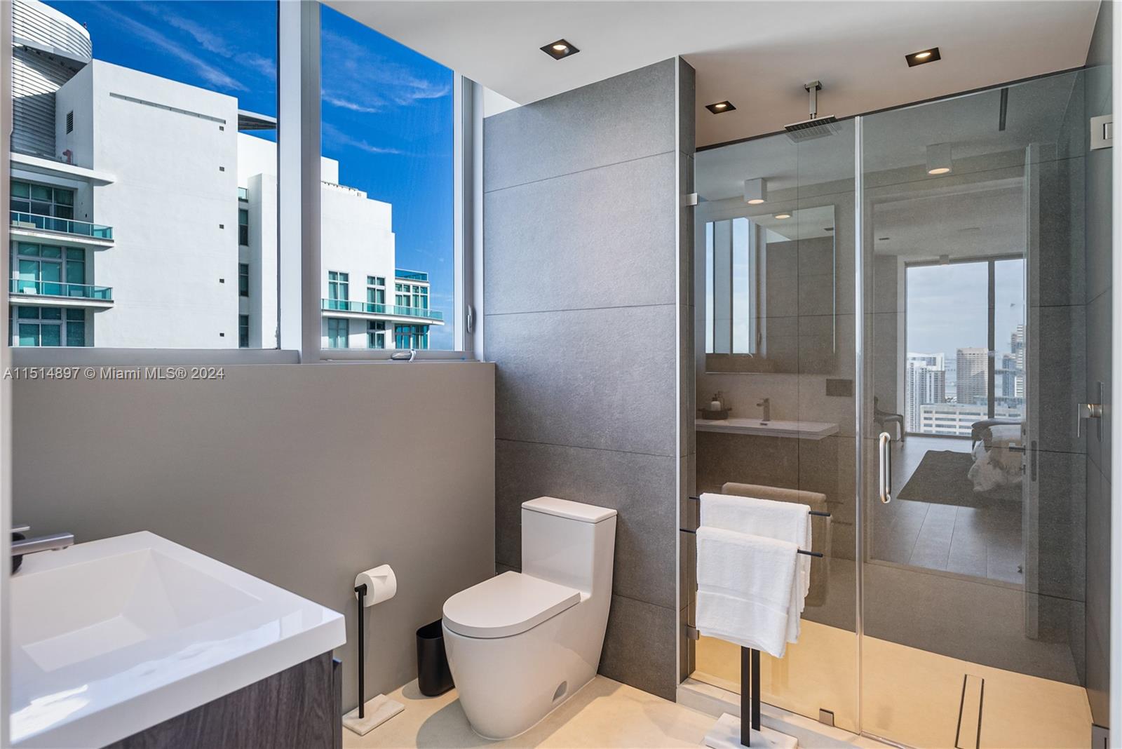 BRICKELLHOUSE CONDO - Residential