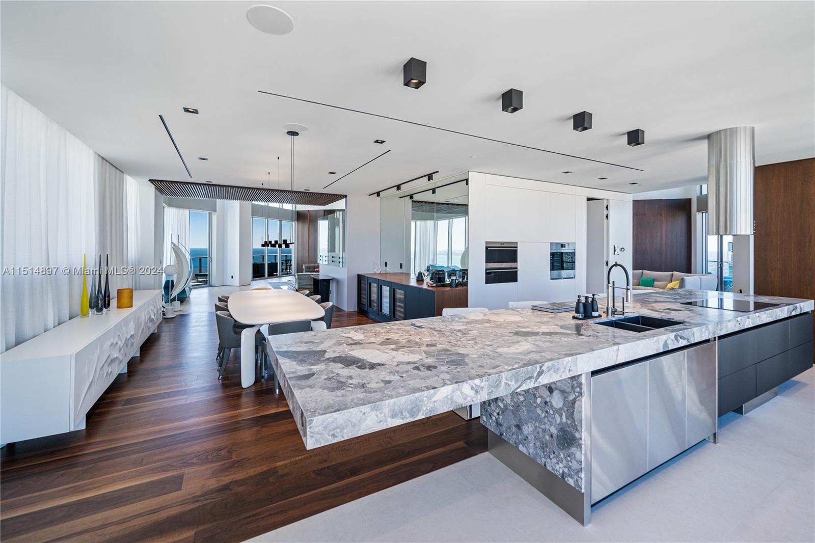 BRICKELLHOUSE CONDO - Residential
