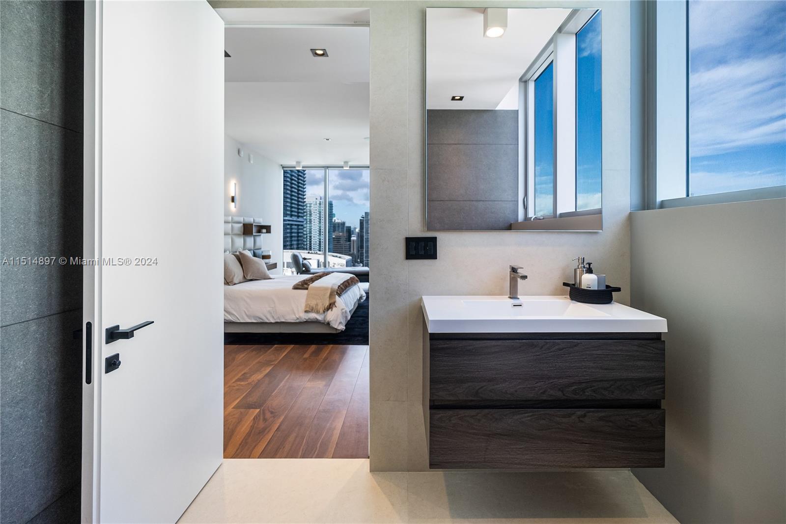BRICKELLHOUSE CONDO - Residential