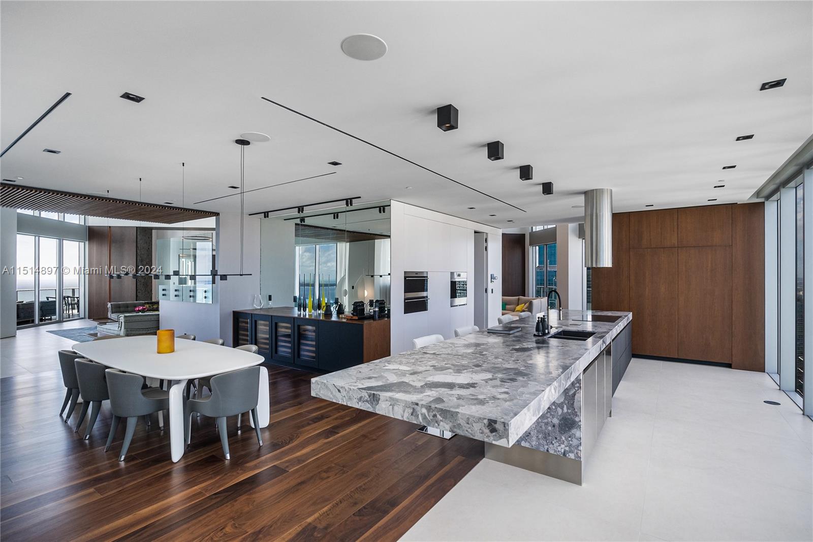 BRICKELLHOUSE CONDO - Residential