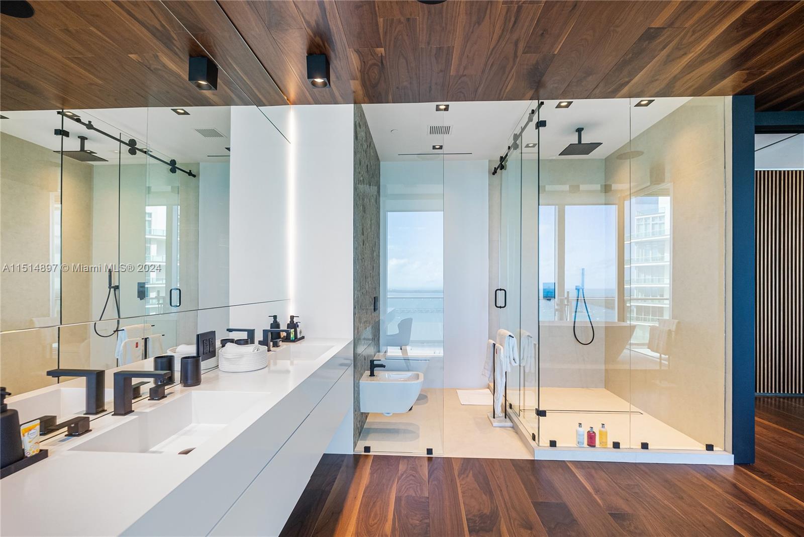 BRICKELLHOUSE CONDO - Residential