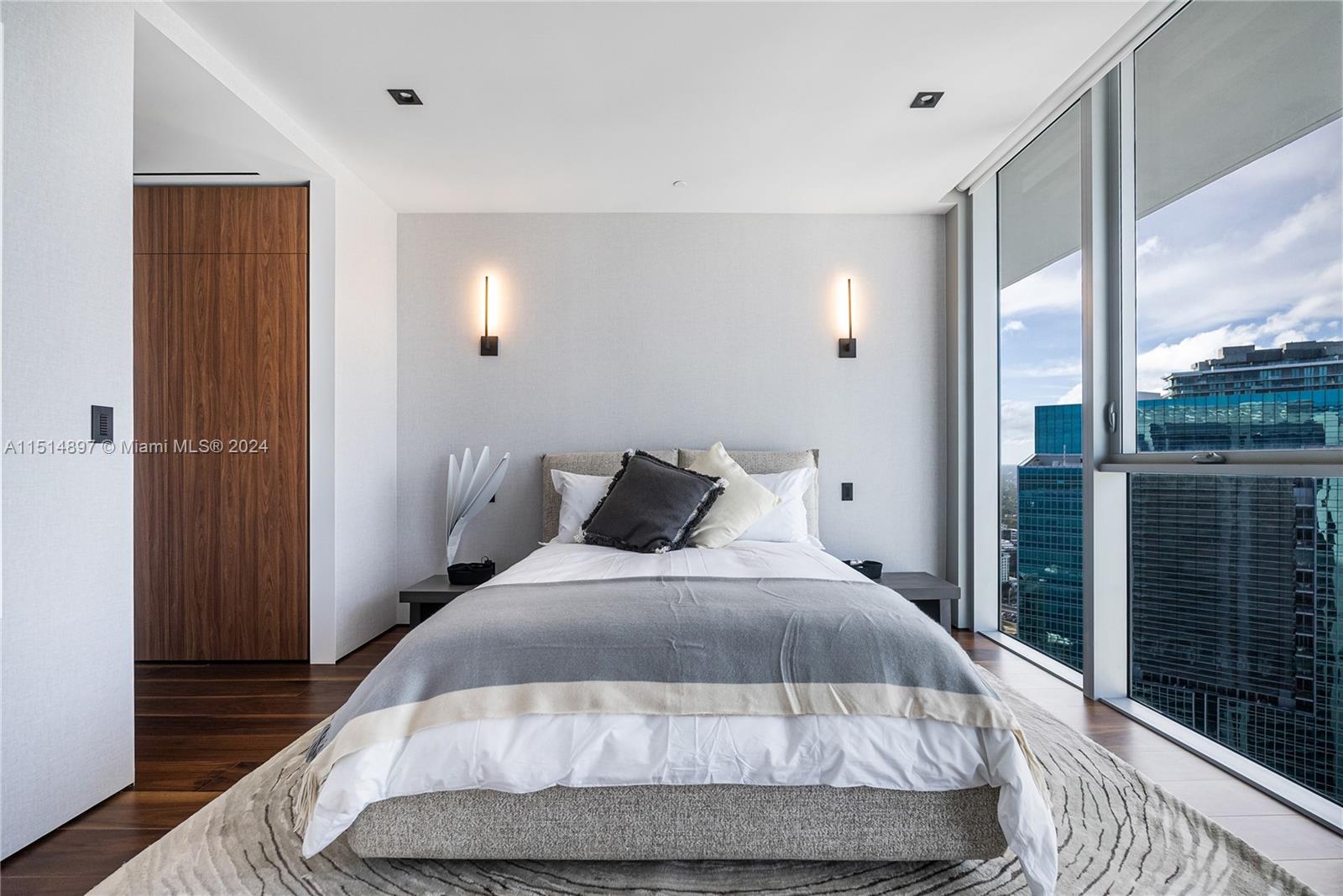 BRICKELLHOUSE CONDO - Residential