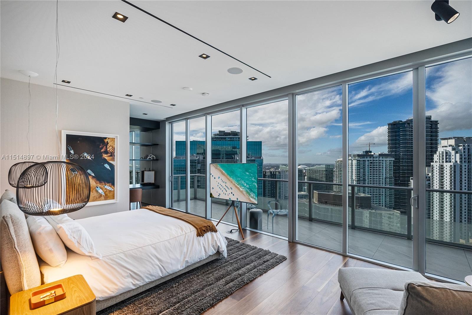 BRICKELLHOUSE CONDO - Residential