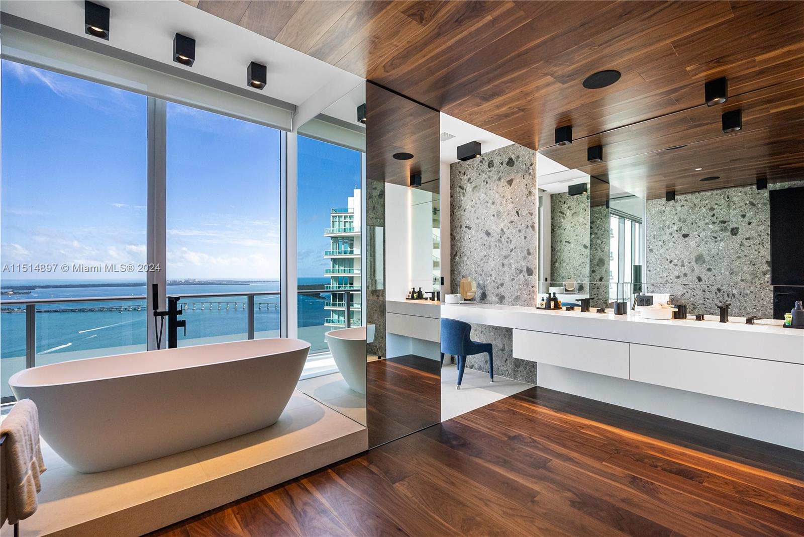 BRICKELLHOUSE CONDO - Residential