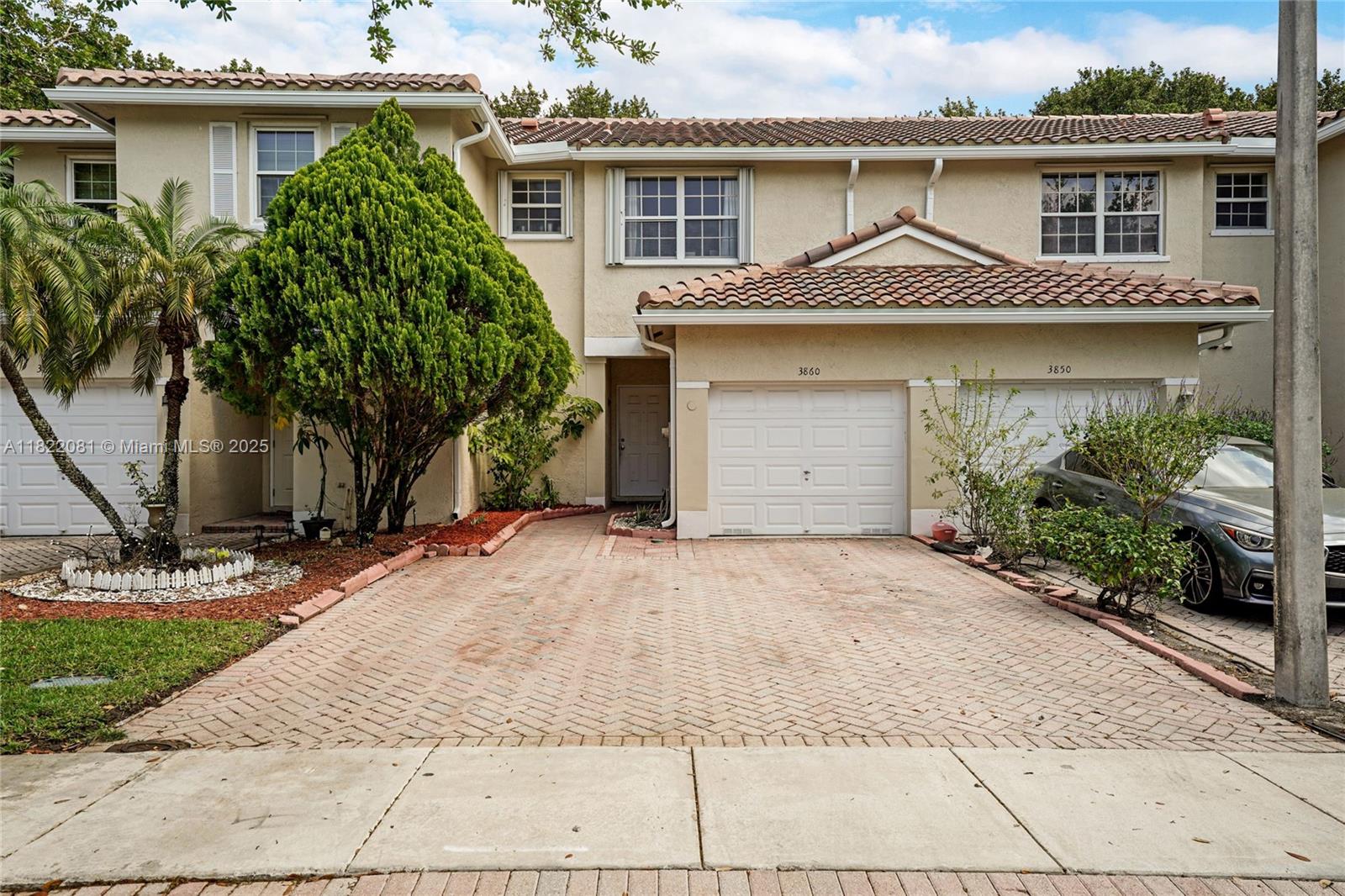 3860 Nw 91st Ter, Sunrise, Miami-Dade County, Florida - 3 Bedrooms  
3 Bathrooms - 